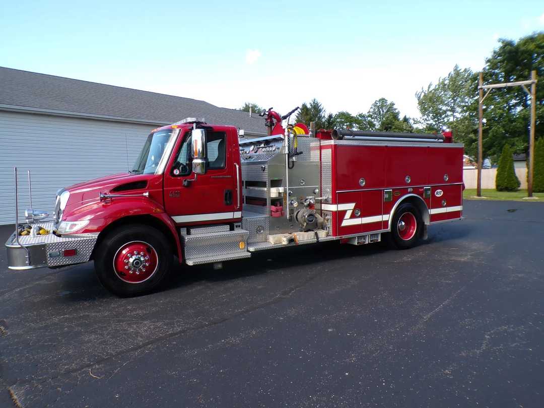 2002 KME International Pumper