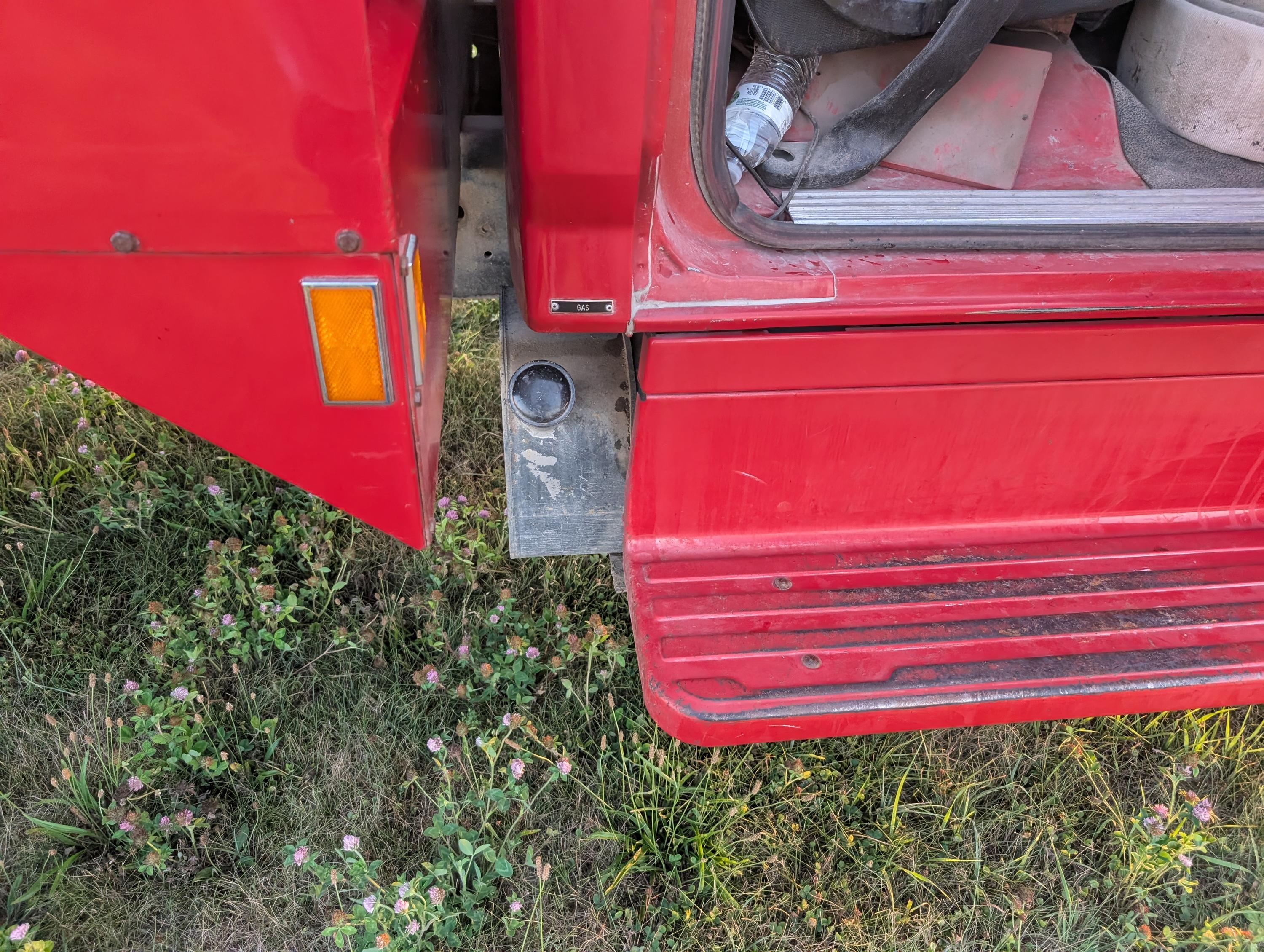 1981 Smeal Ford Tanker - image 22