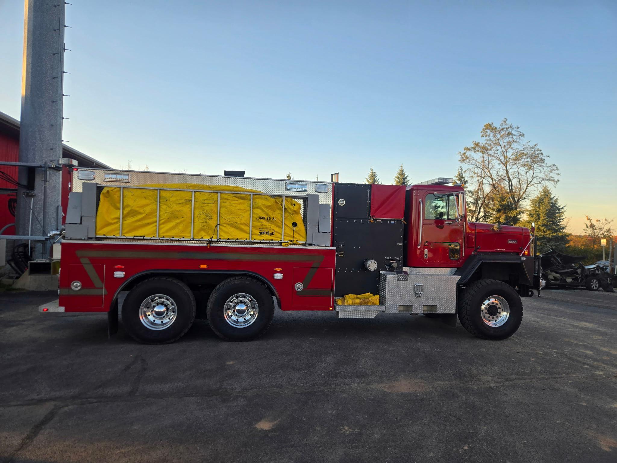 1987 KME International 4x4 Tanker - image 9