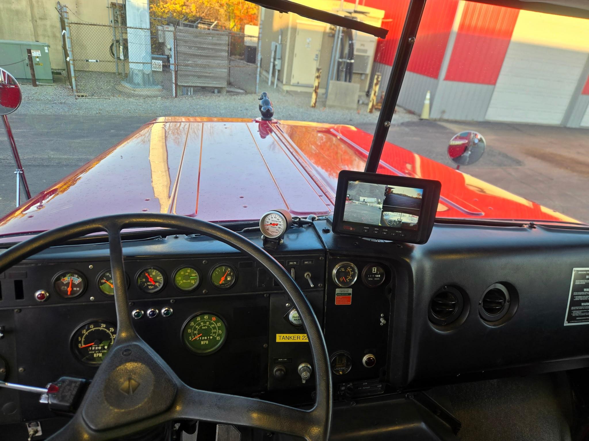 1987 KME International 4x4 Tanker - image 16