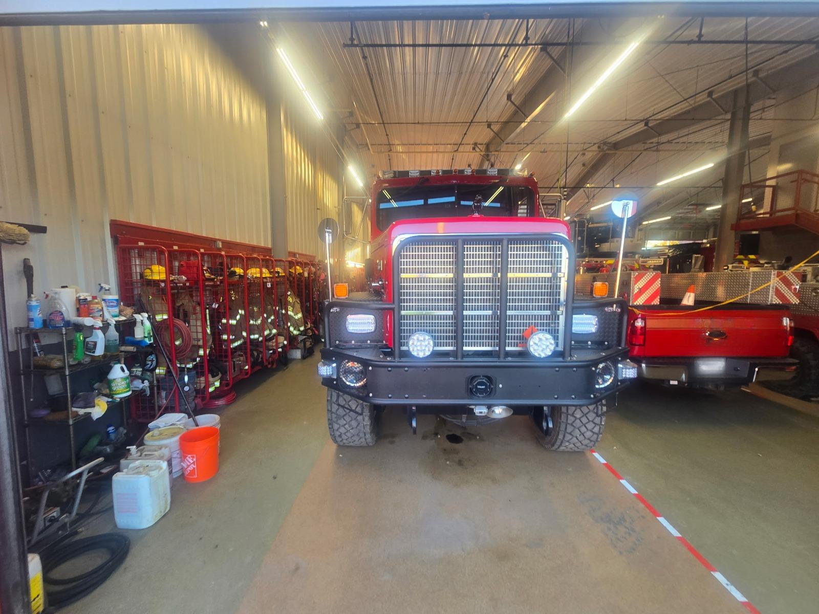 1987 KME International 4x4 Tanker - image 6