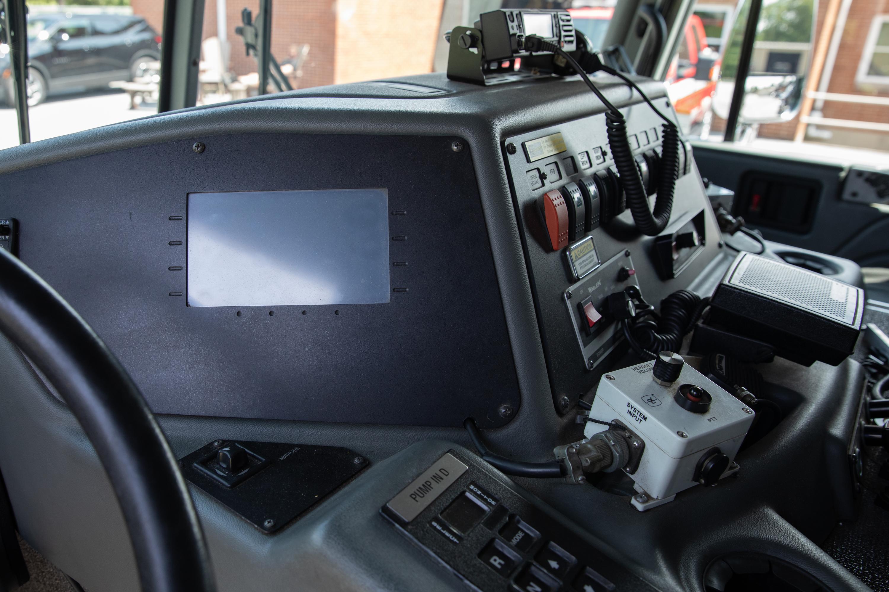 2010 Smeal Spartan Pumper - image 18