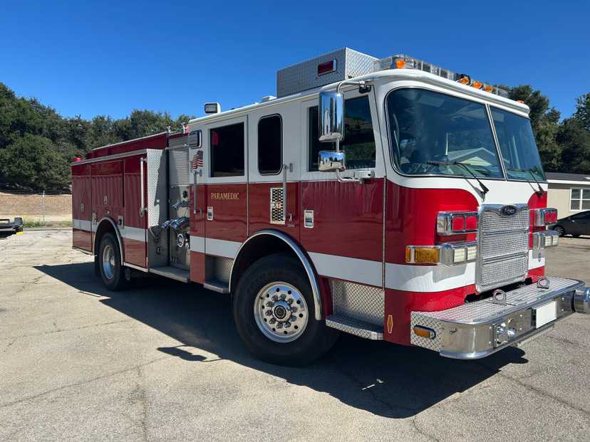 2005 Pierce Arrow XT Fire Engine — photo 3