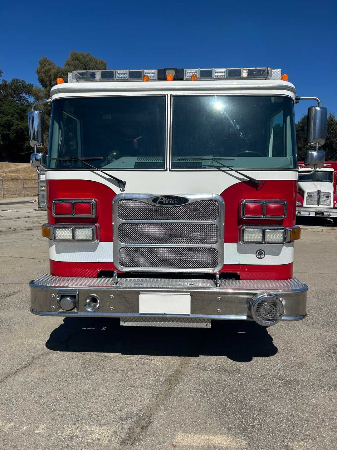 2005 Pierce Arrow XT Fire Engine