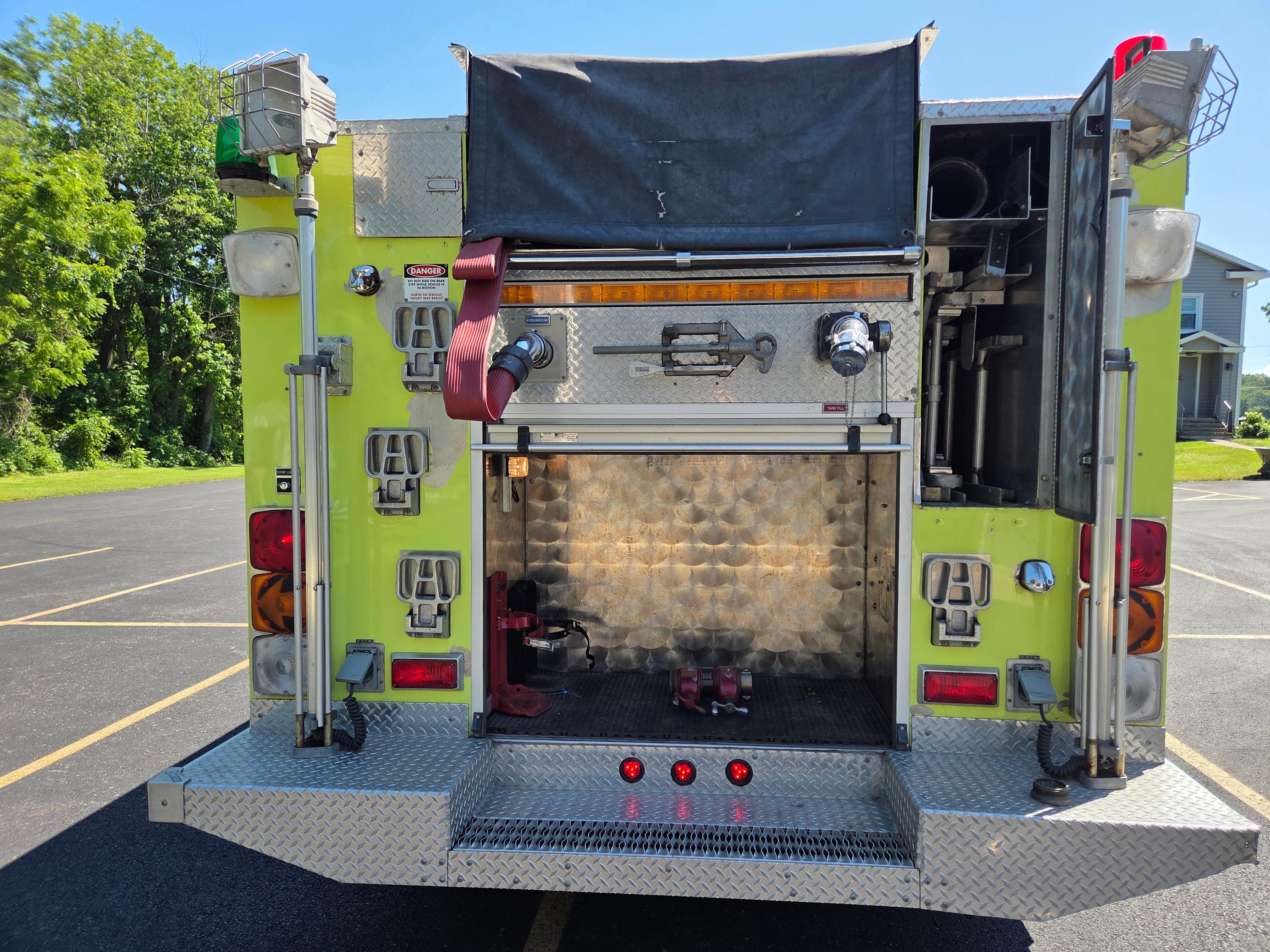 2001 Central States HME Pumper - image 9