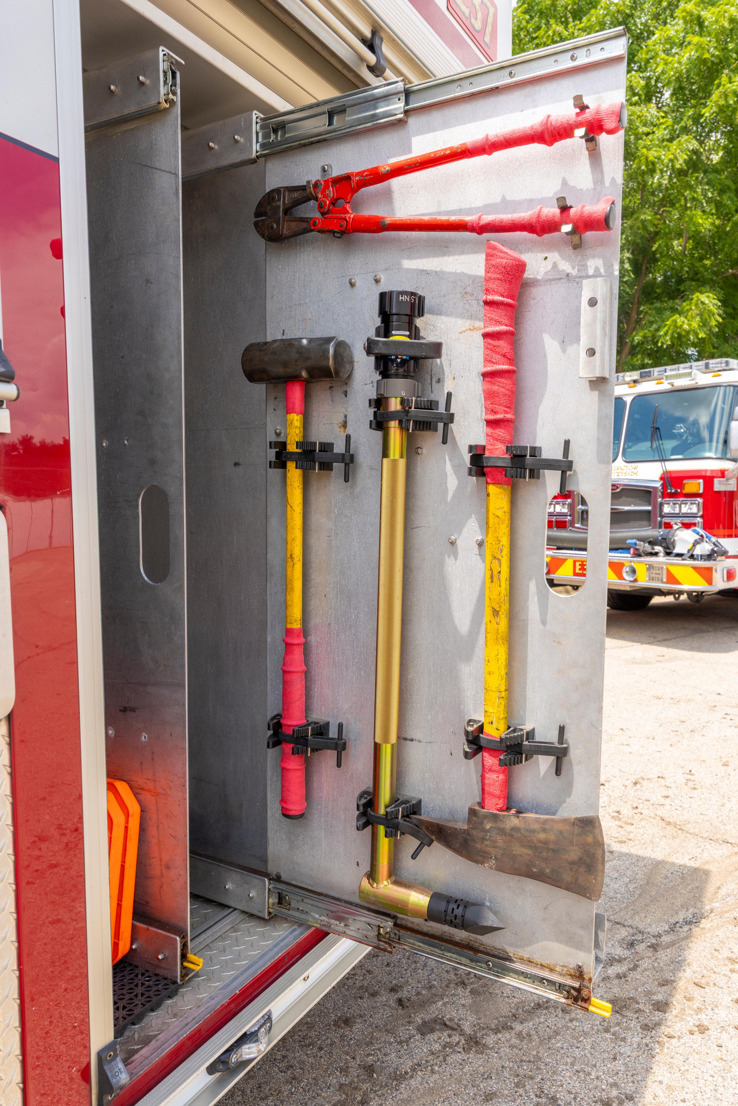 2012 E-One eMax Pumper - image 54