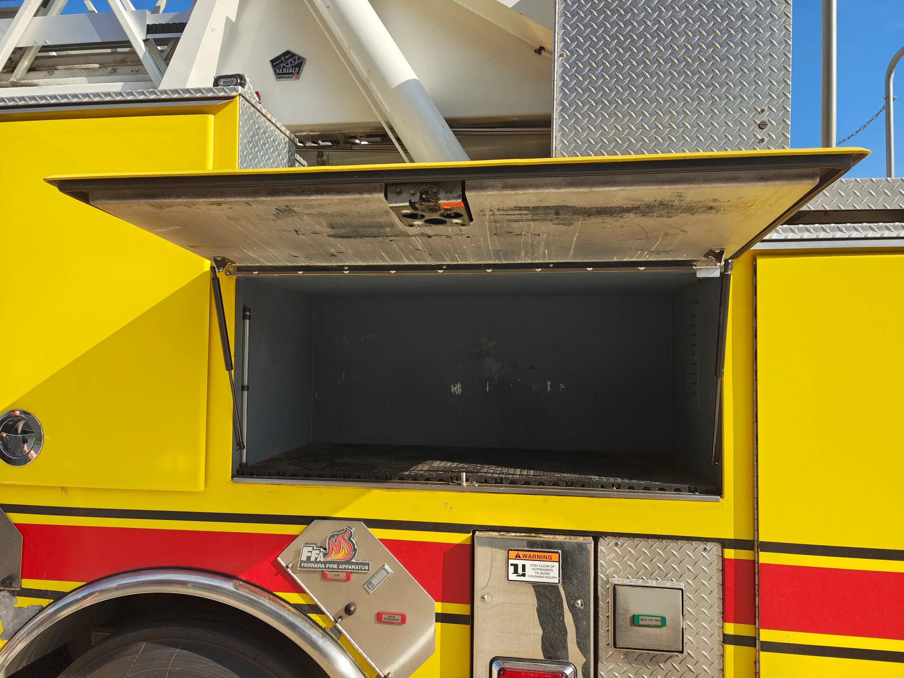 2013 Ferrara Igniter 107' Aerial - image 25