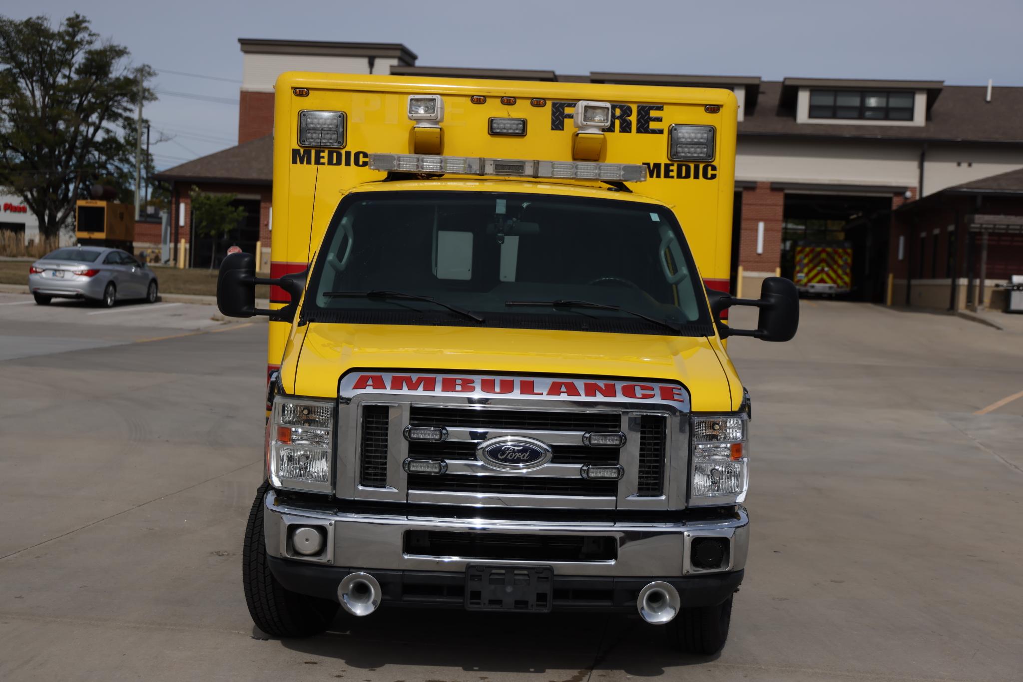 2018 Horton Ford Type III Ambulance - image 4