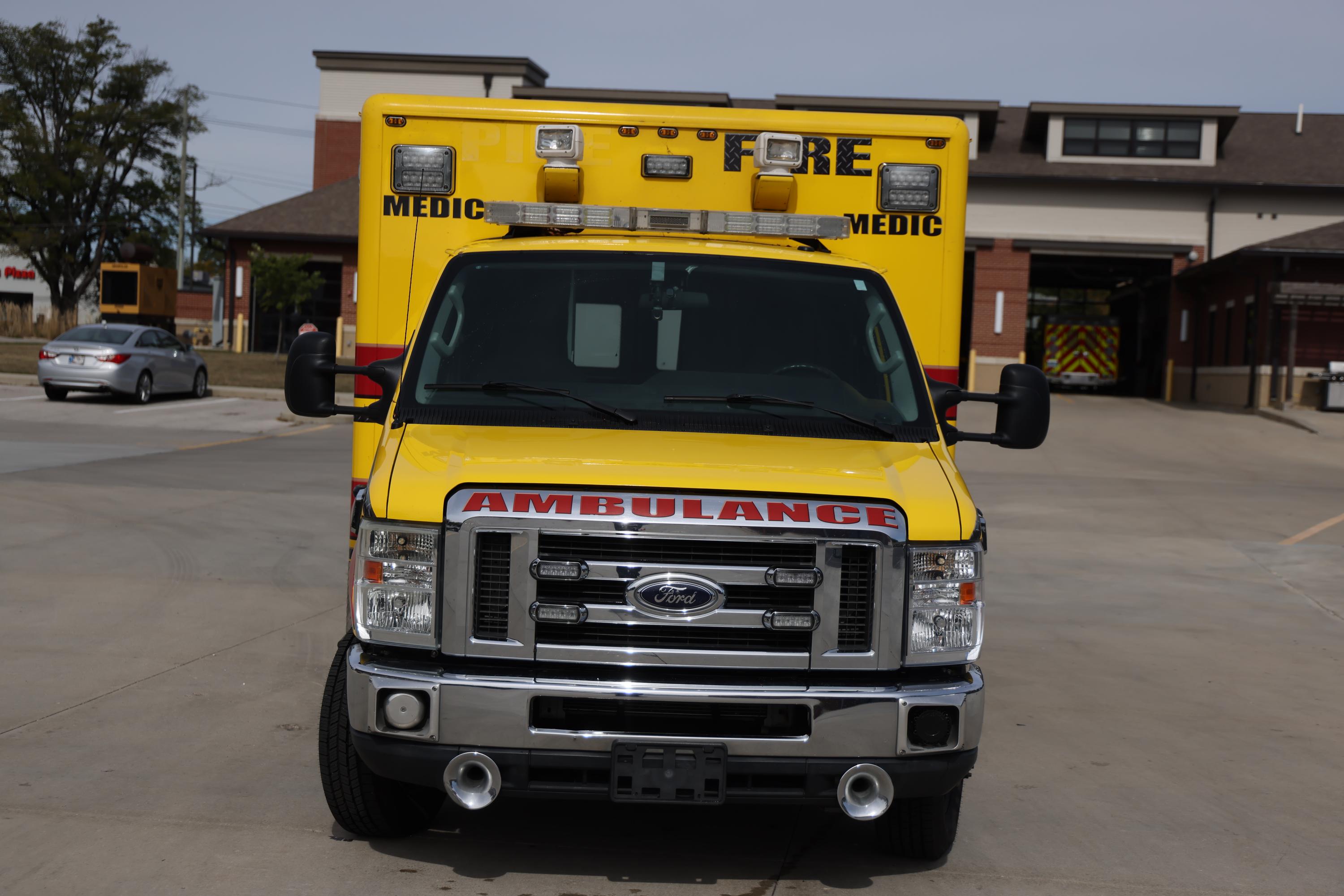 2018 Horton Ford Type III Ambulance - image 4