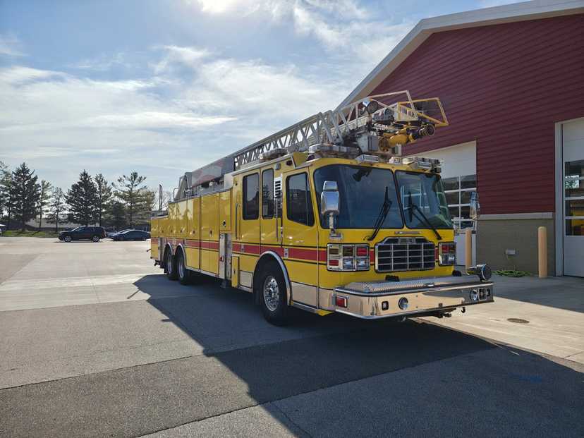 2013 Ferrara Igniter 107' Aerial — photo 2
