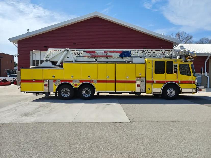 2013 Ferrara Igniter 107' Aerial - image 4
