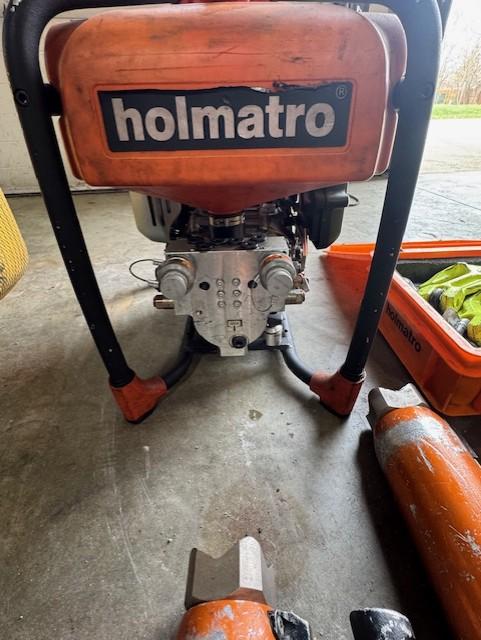 Holmatro Core Hydraulic Extrication Equipment - Spreader, Cutter, Rams, Pump - image 8