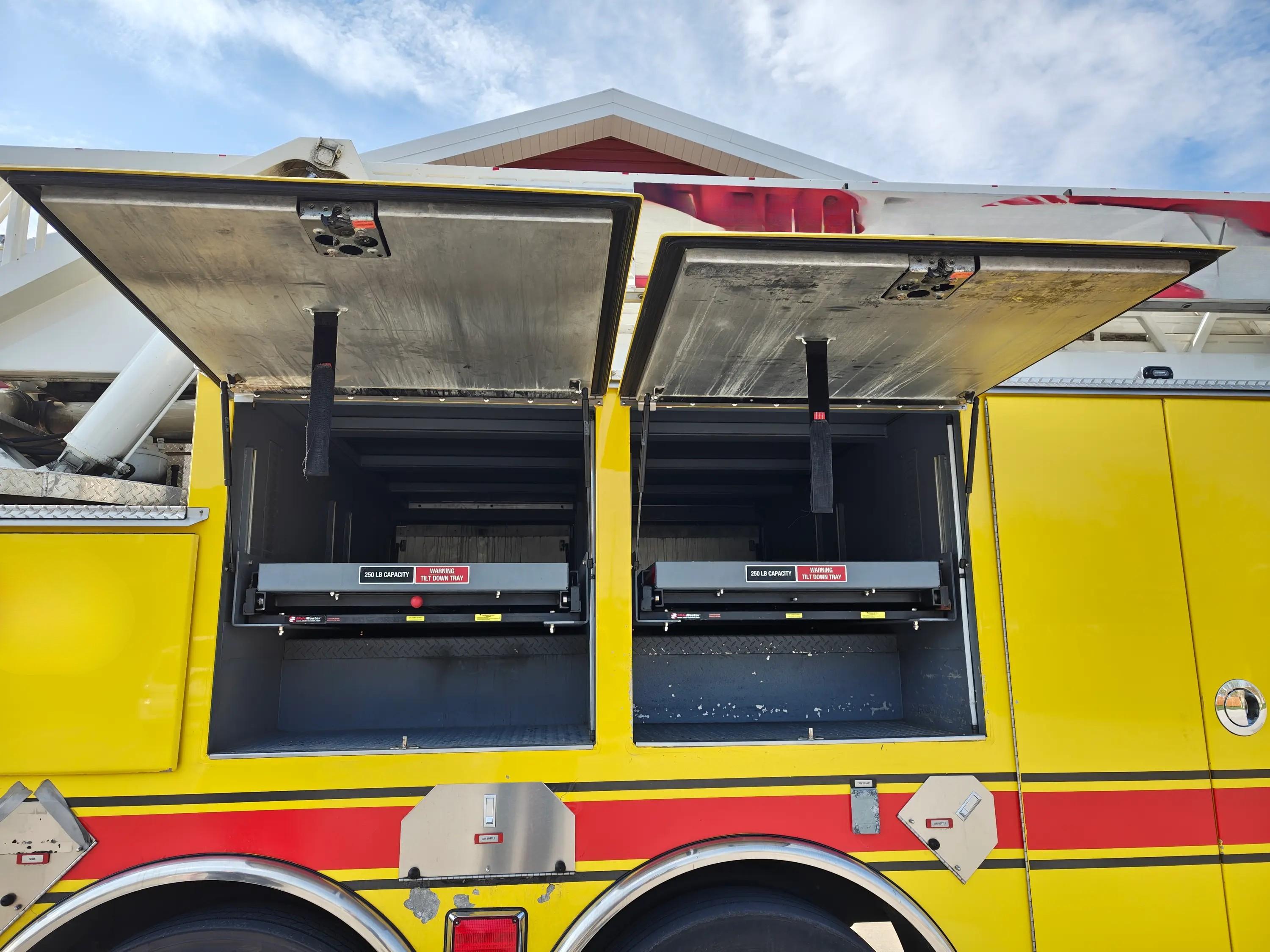 2013 Ferrara Igniter 107' Aerial - image 18