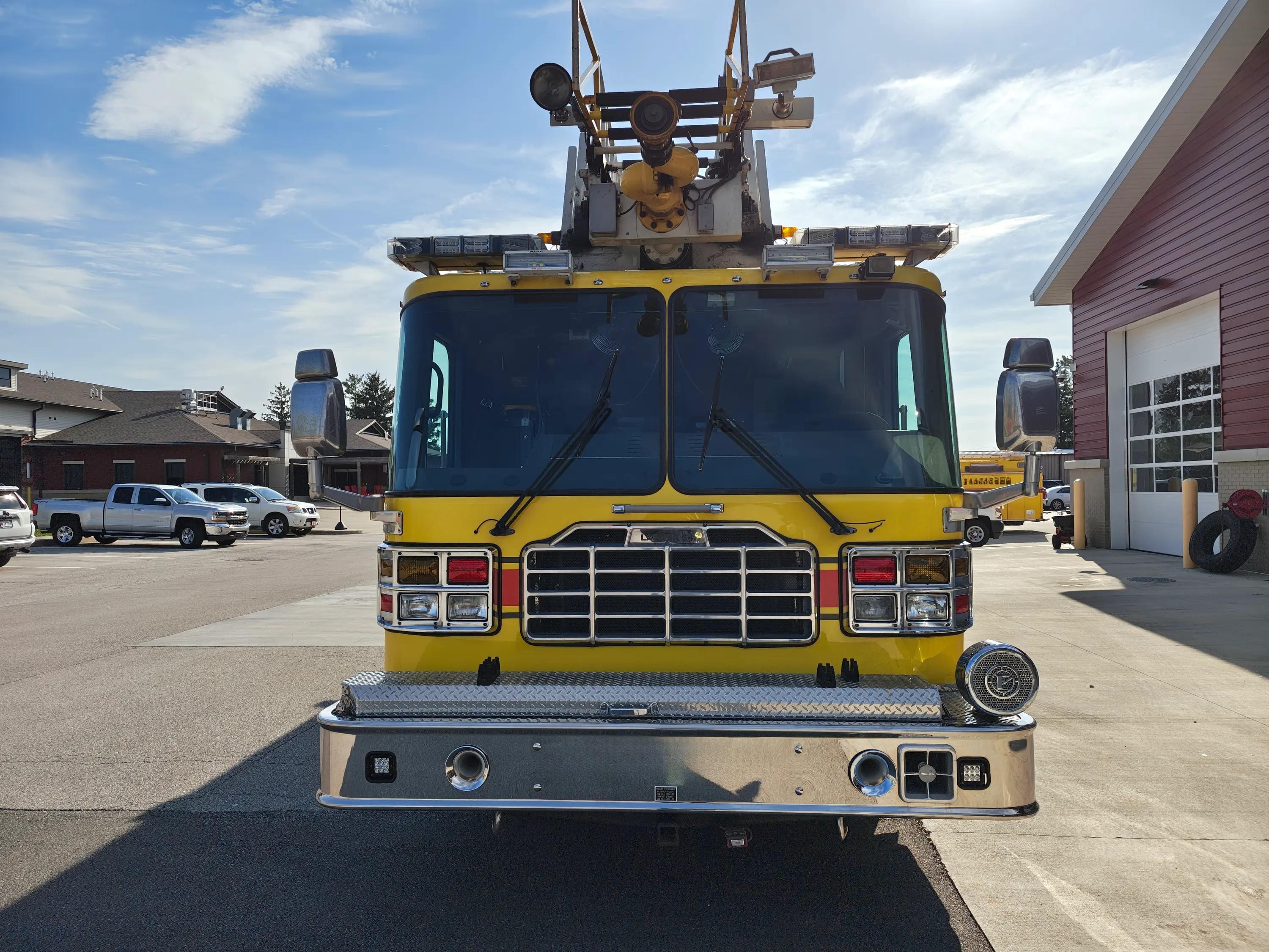 2013 Ferrara Igniter 107' Aerial - image 11