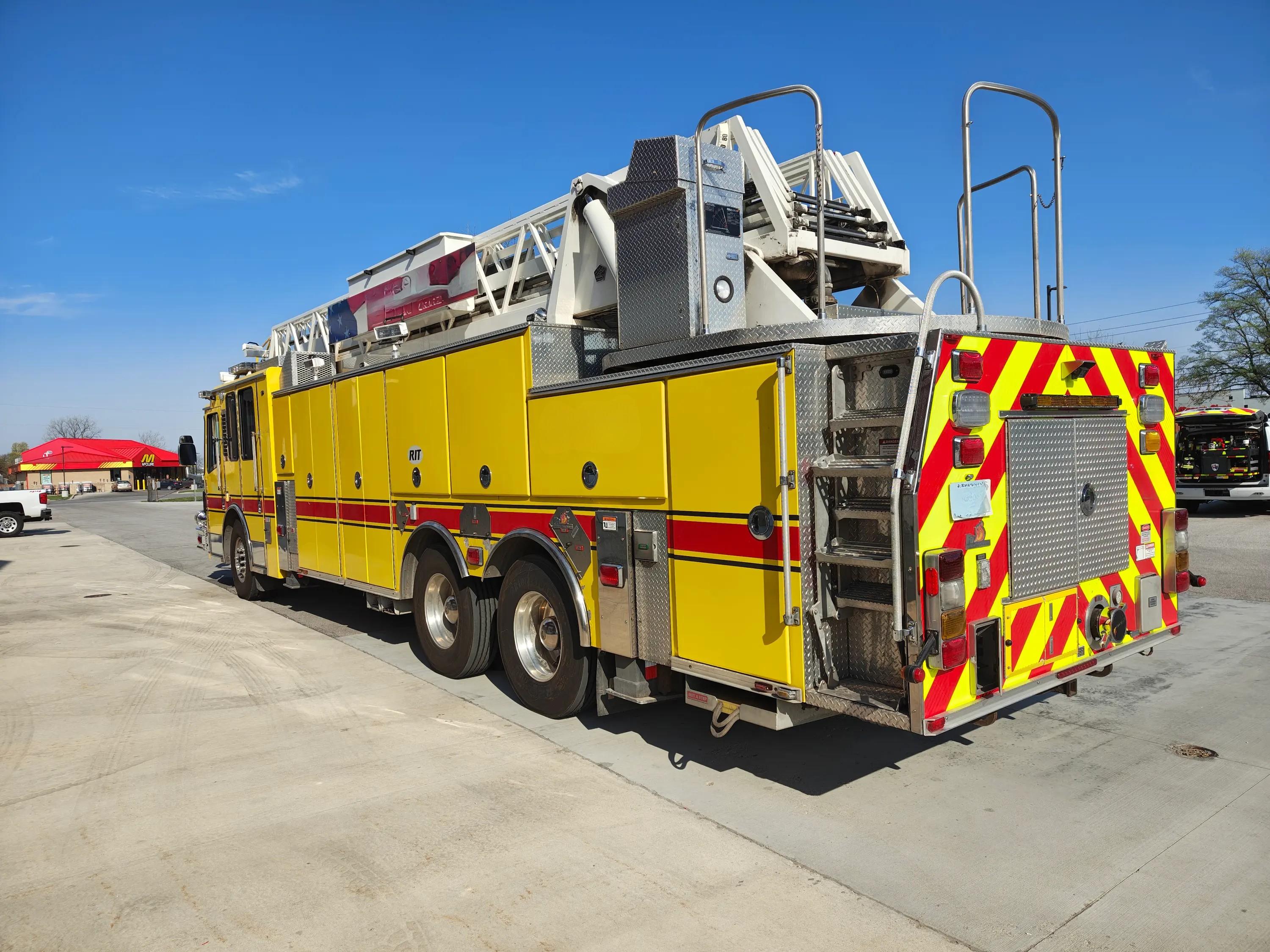 2013 Ferrara Igniter 107' Aerial - image 8