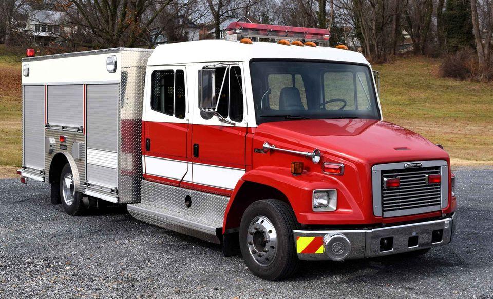 2001 Freightliner FL60 Salisbury Rescue - image 1