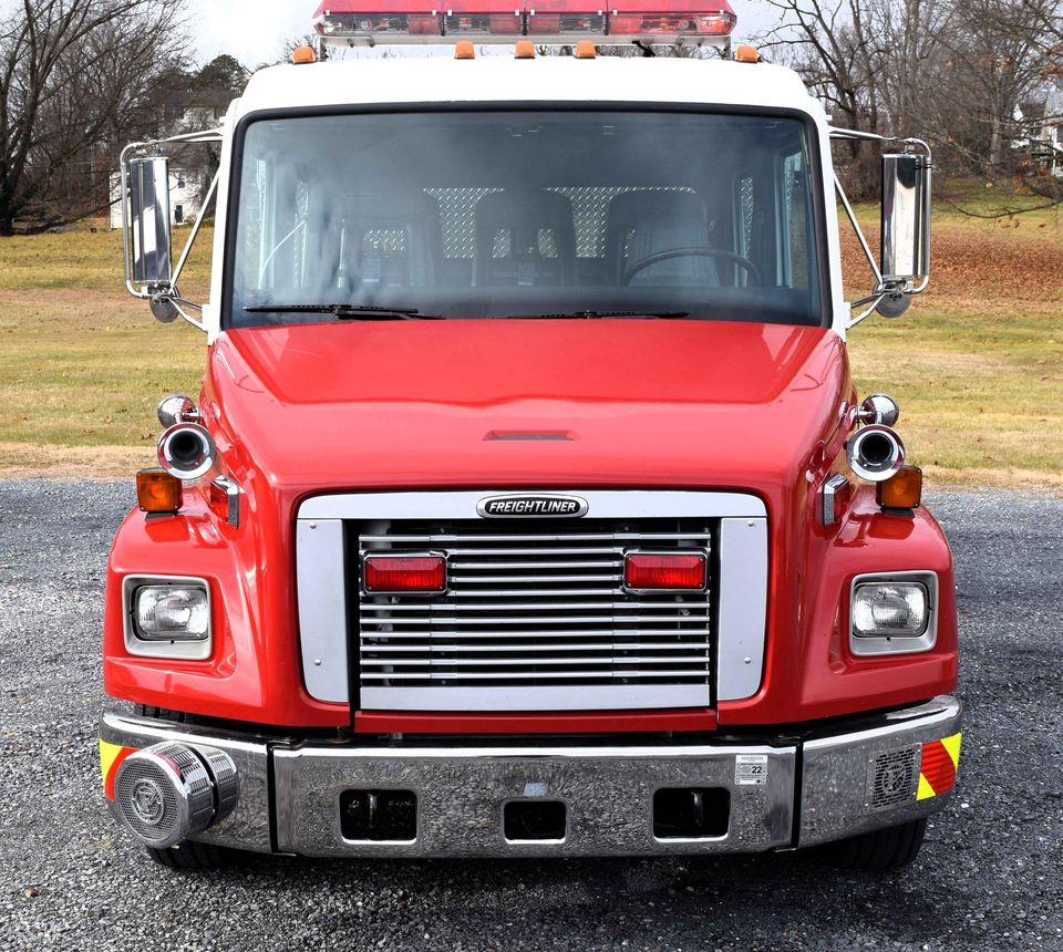 2001 Freightliner FL60 Salisbury Rescue - image 3