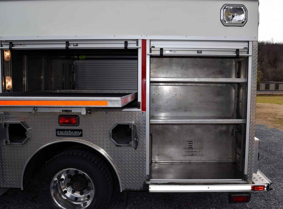 2001 Freightliner FL60 Salisbury Rescue - image 10