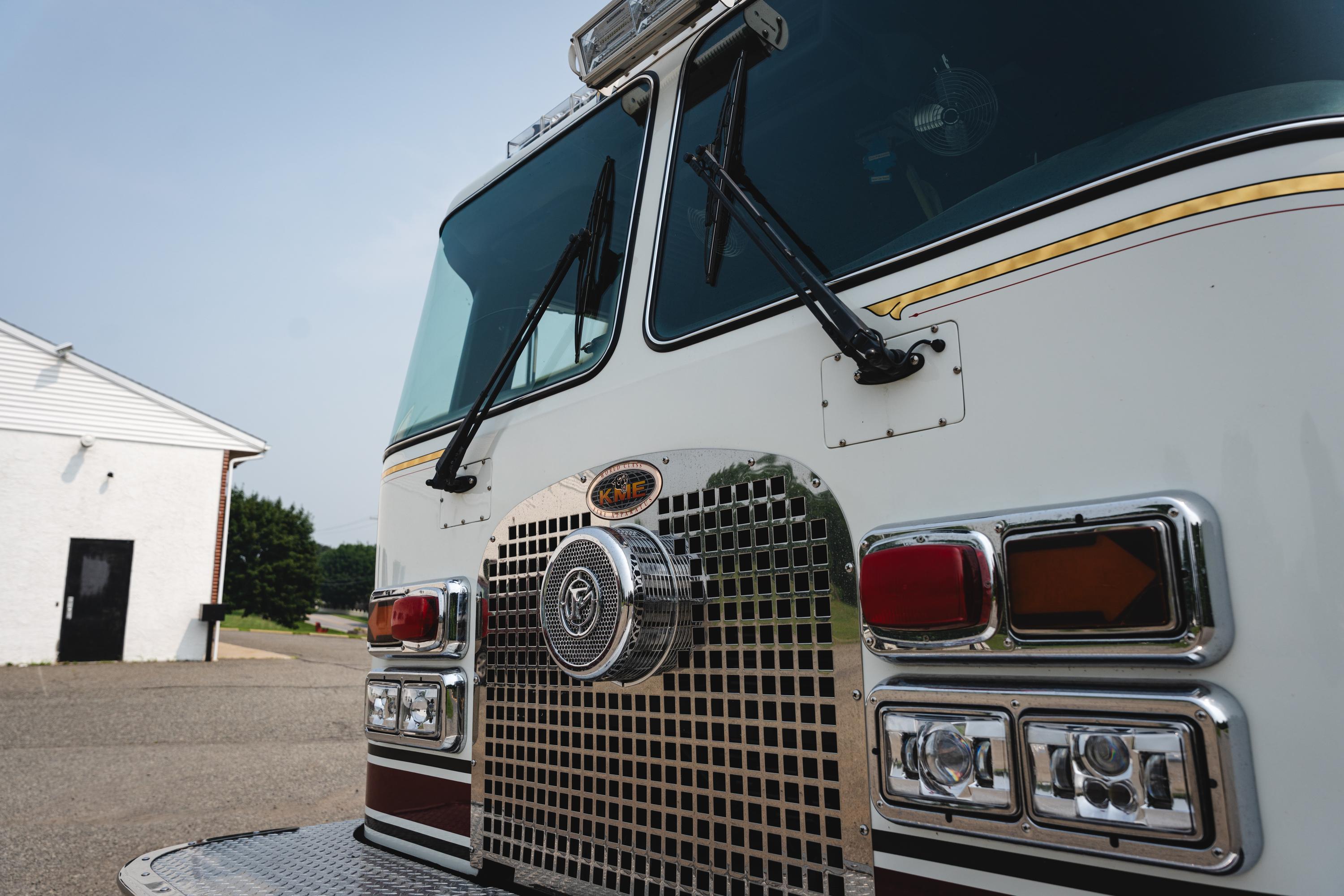 2000 KME Heavy Rescue - image 42