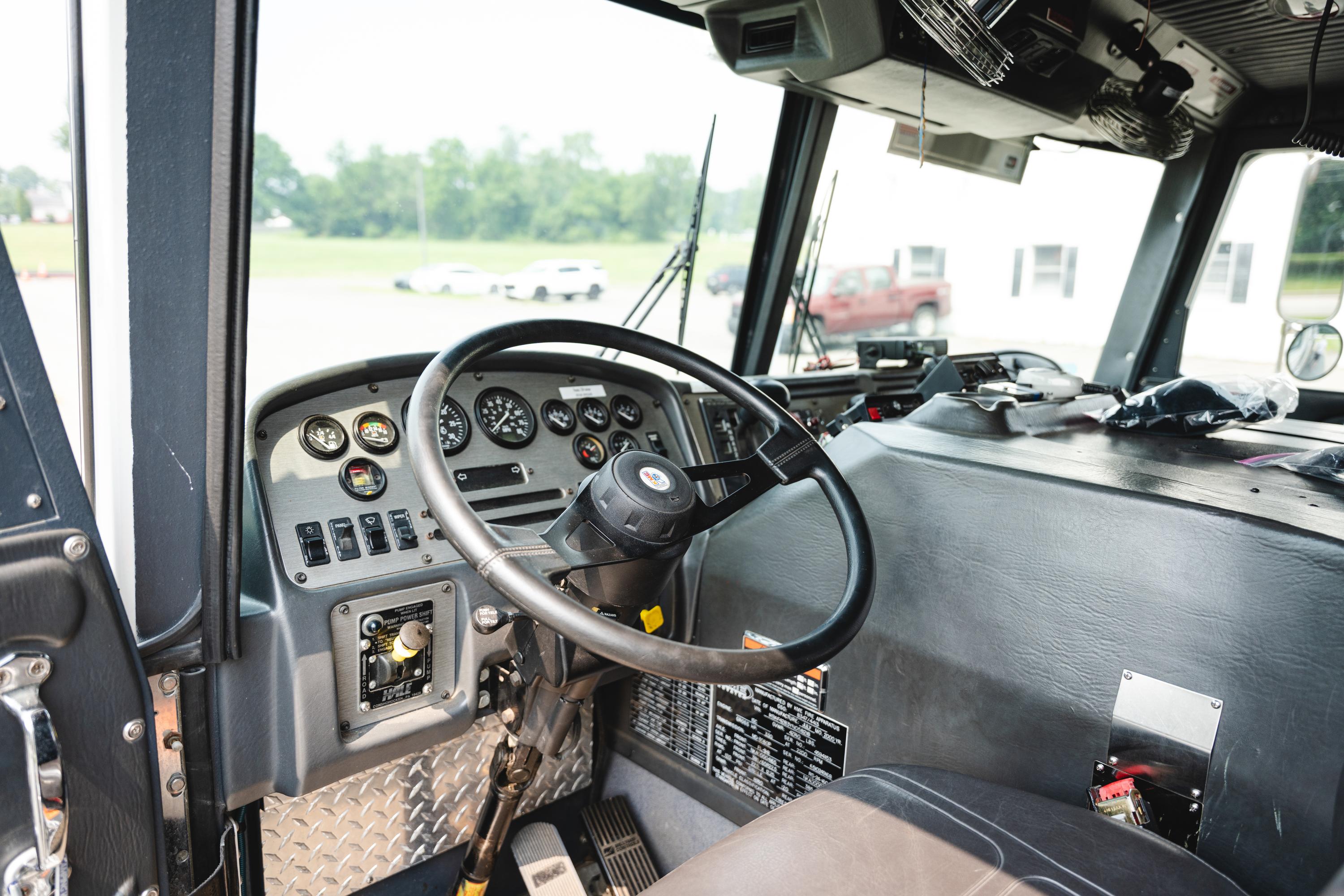 2000 KME Heavy Rescue - image 36