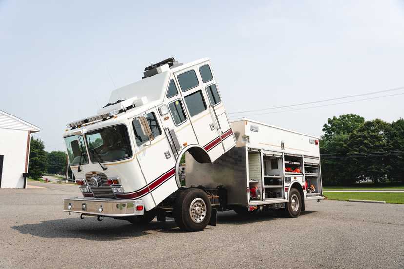 2000 KME Heavy Rescue — photo 7