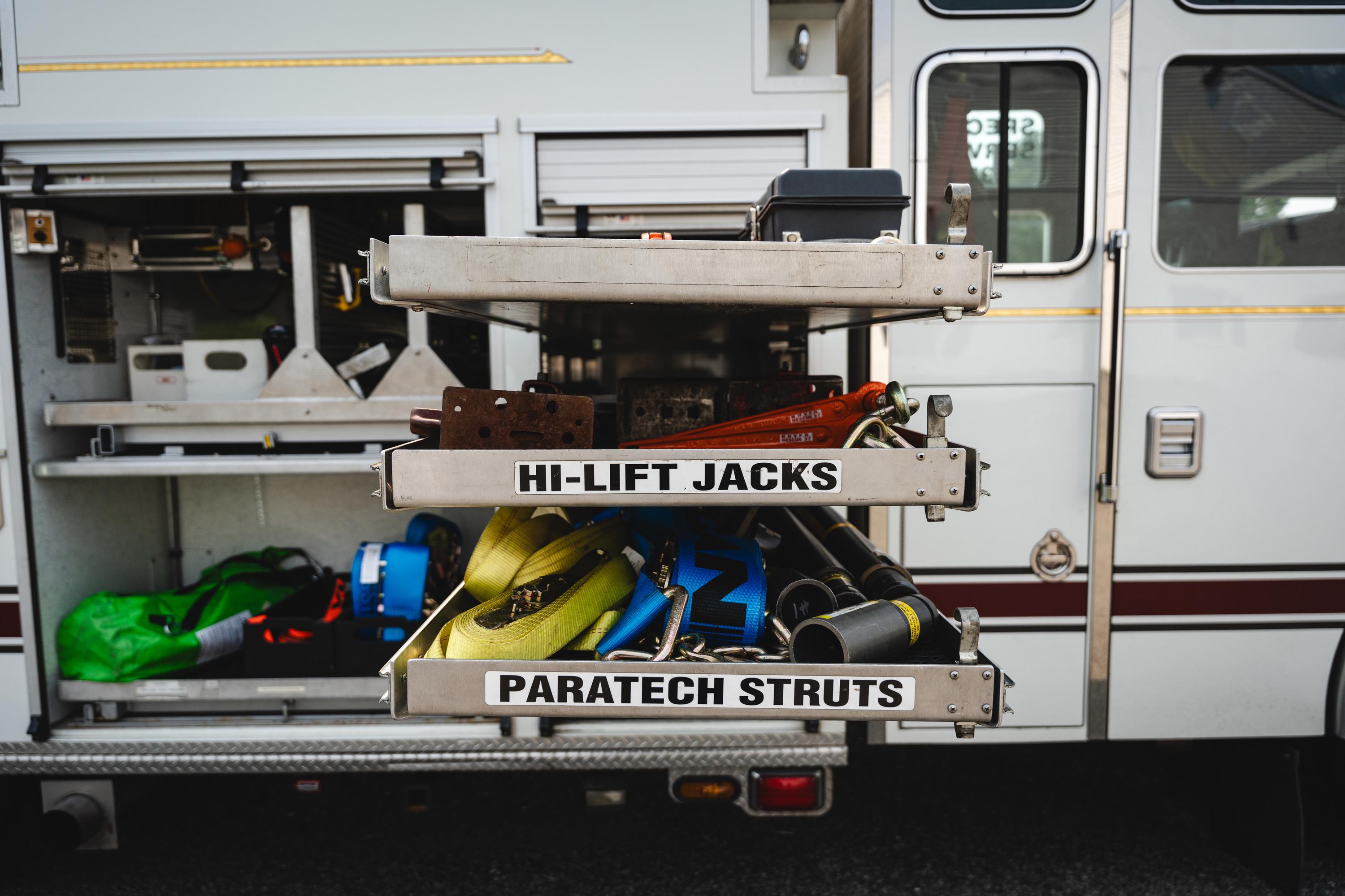 2000 KME Heavy Rescue - image 18