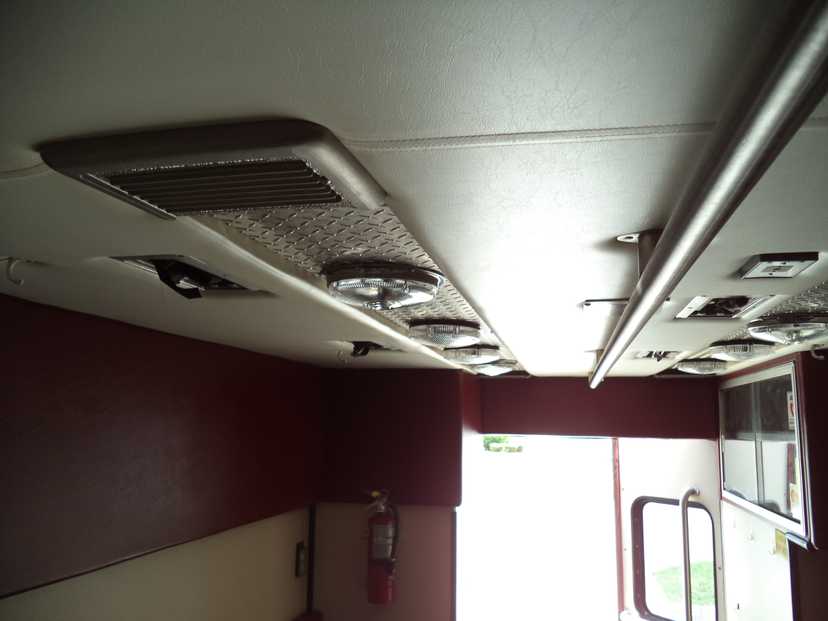 1995 Road Rescue Freightliner Type I Ambulance — photo 5