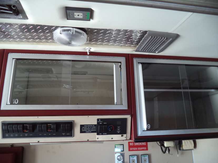 1995 Road Rescue Freightliner Type I Ambulance — photo 6