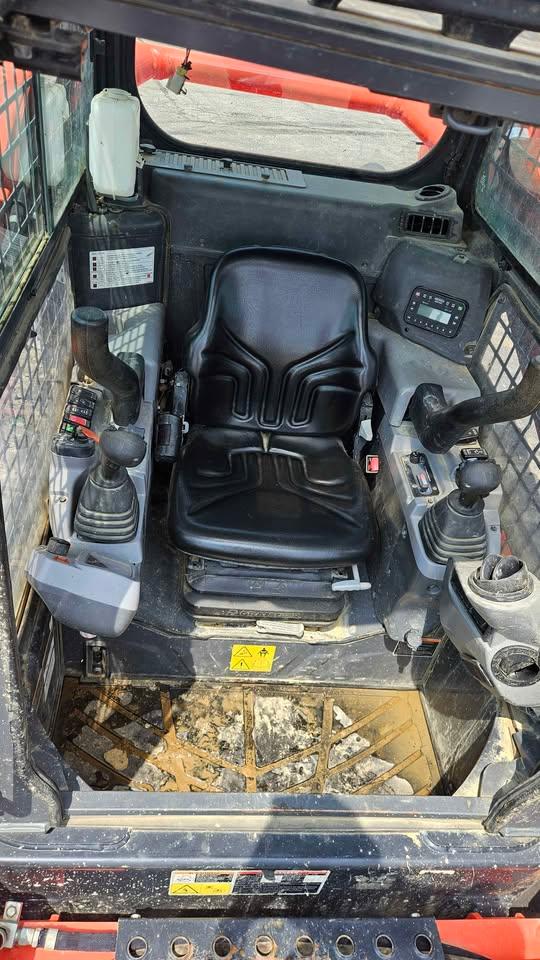 2025 Kubota 65-2 Skid Steer - image 8