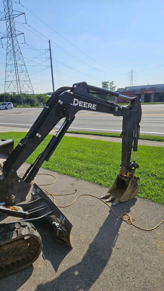 2025 John Deere 17G Mini Excavator - image 4