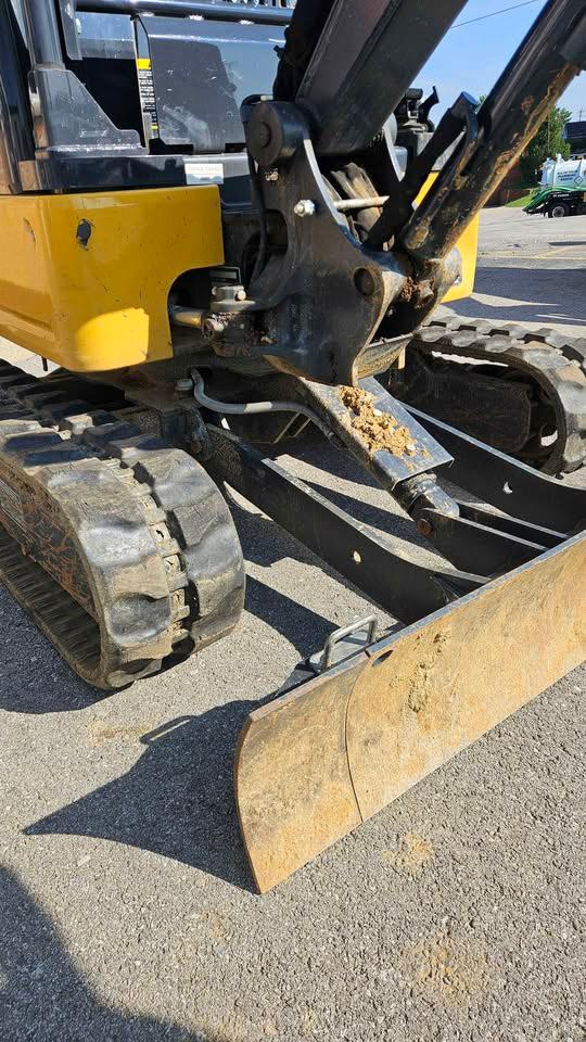 2025 John Deere 17G Mini Excavator - image 5