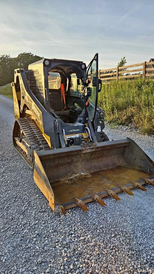 2025 John Deere 317G Skid Steer - image 1