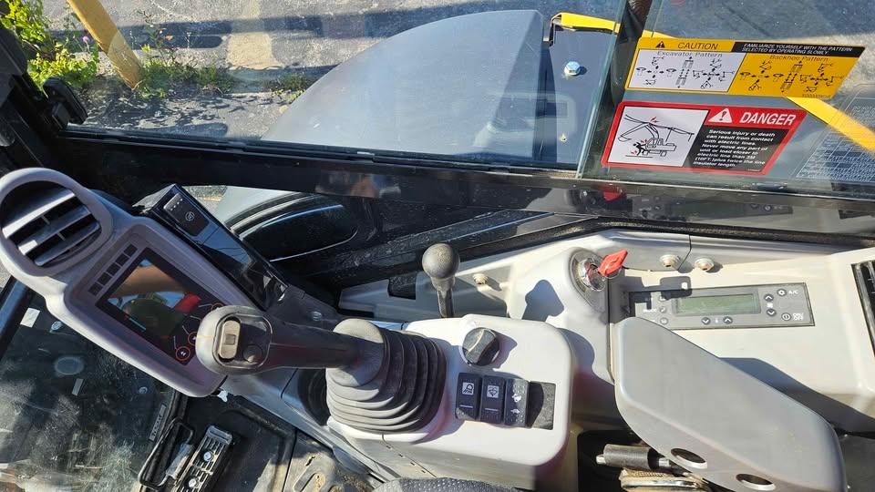 2025 John Deere 35 Excavator - image 7