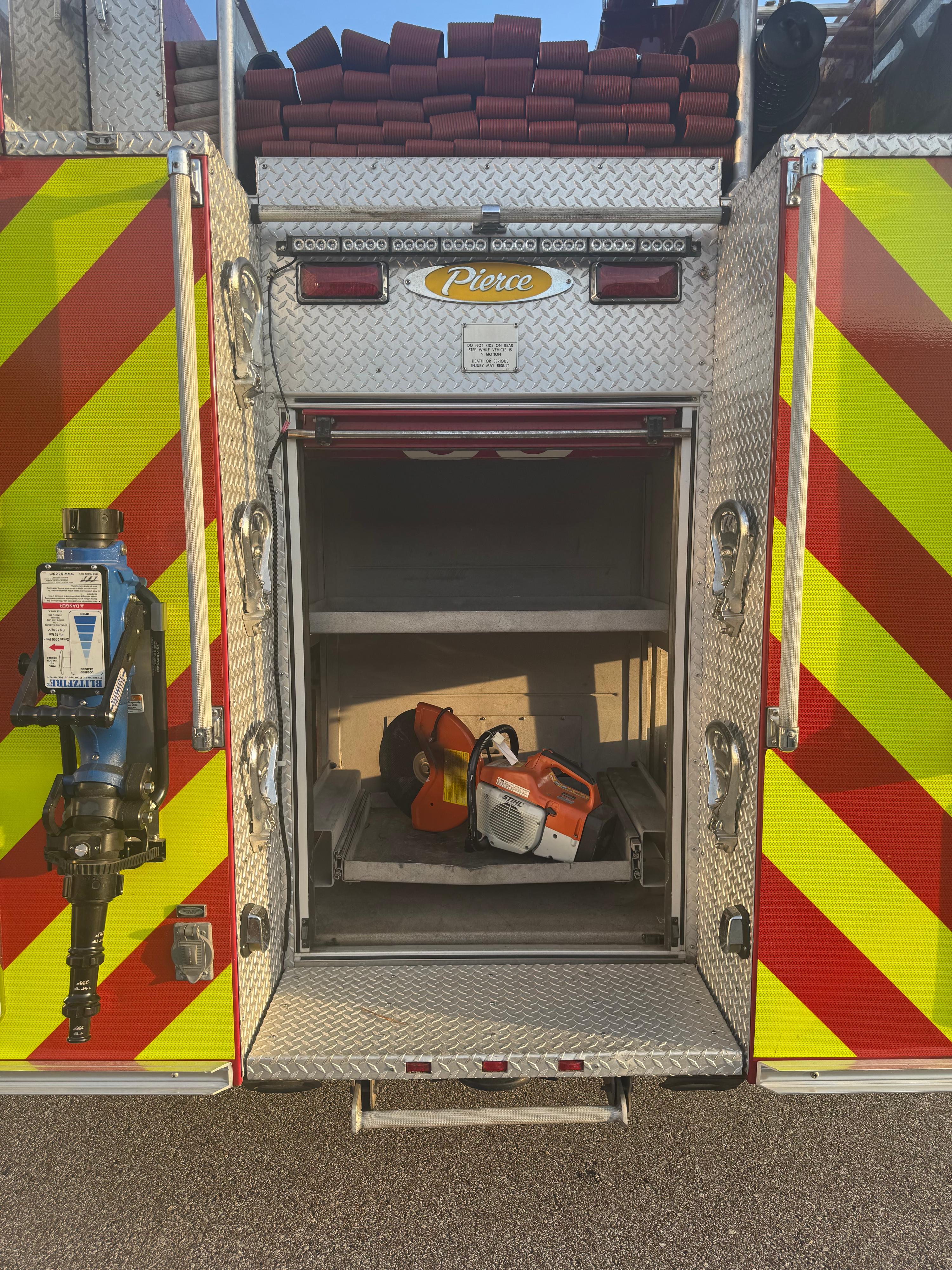 2001 Pierce Enforcer Pumper - image 15