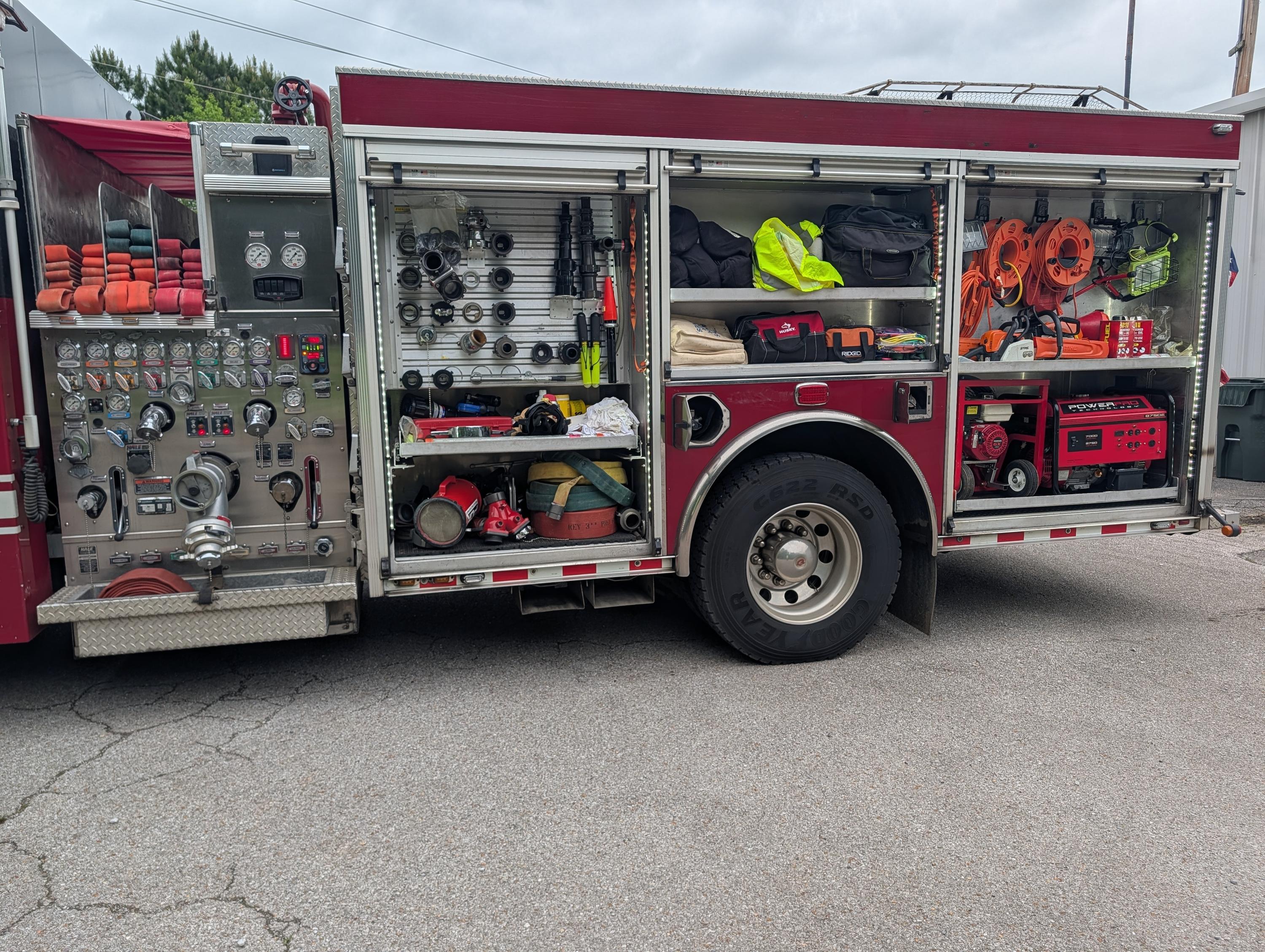 2012 Rosenbauer Pumper - image 18