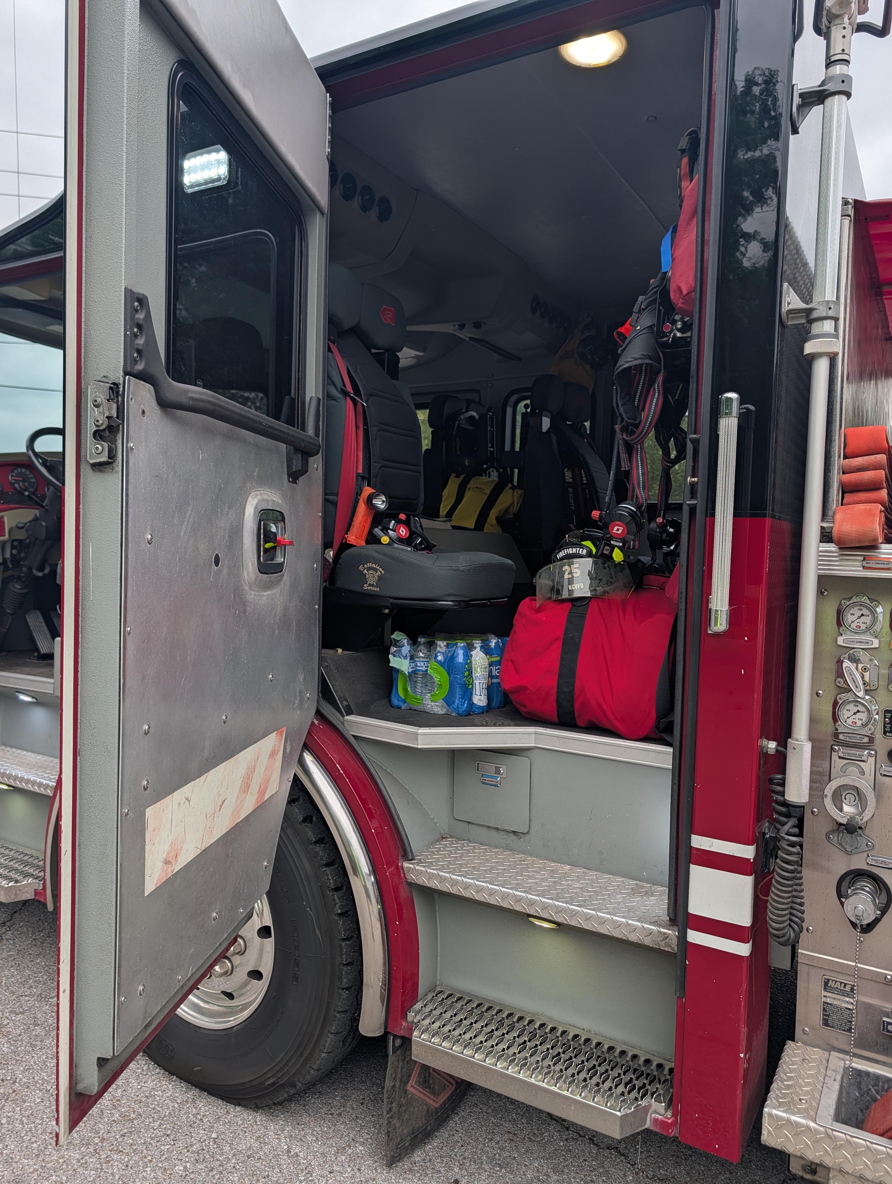 2012 Rosenbauer Pumper - image 26