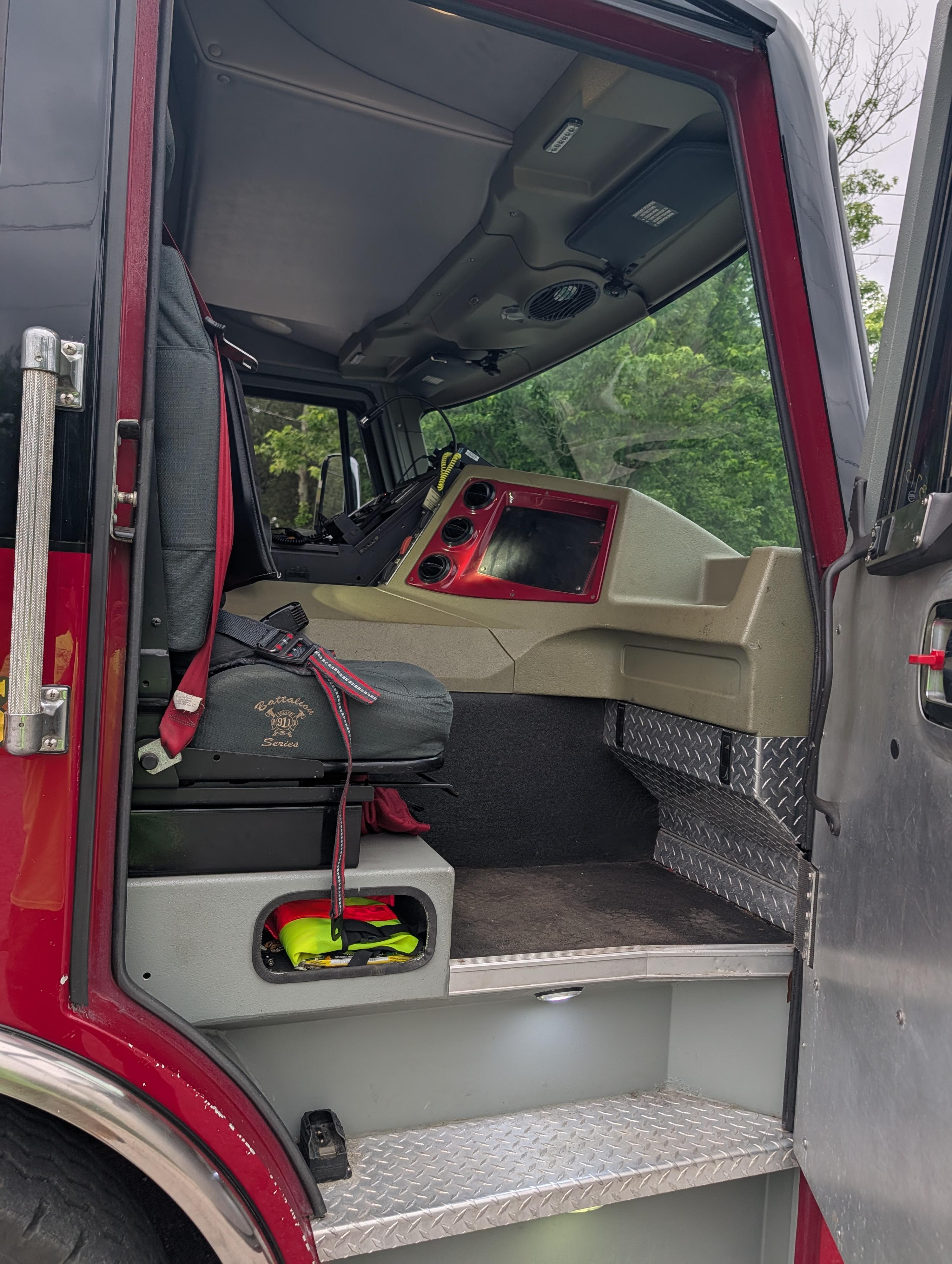 2012 Rosenbauer Pumper - image 30