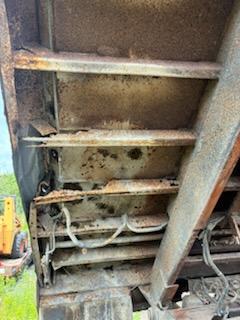 2000 Sterling Dump Truck - image 12