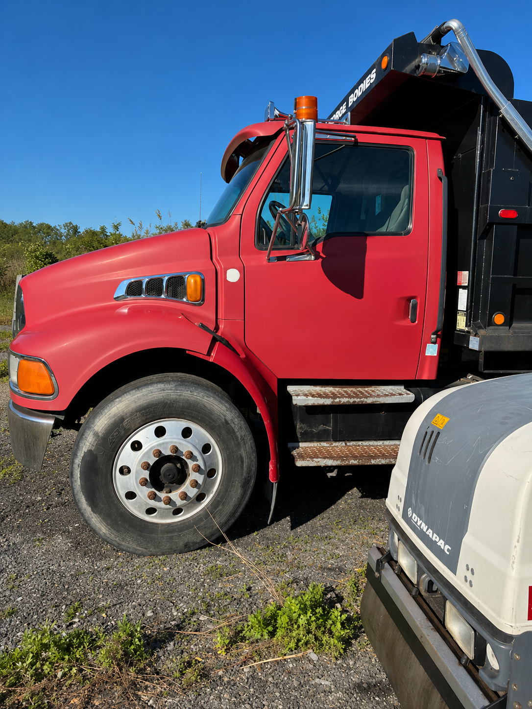 2000 Sterling Dump Truck - image 3