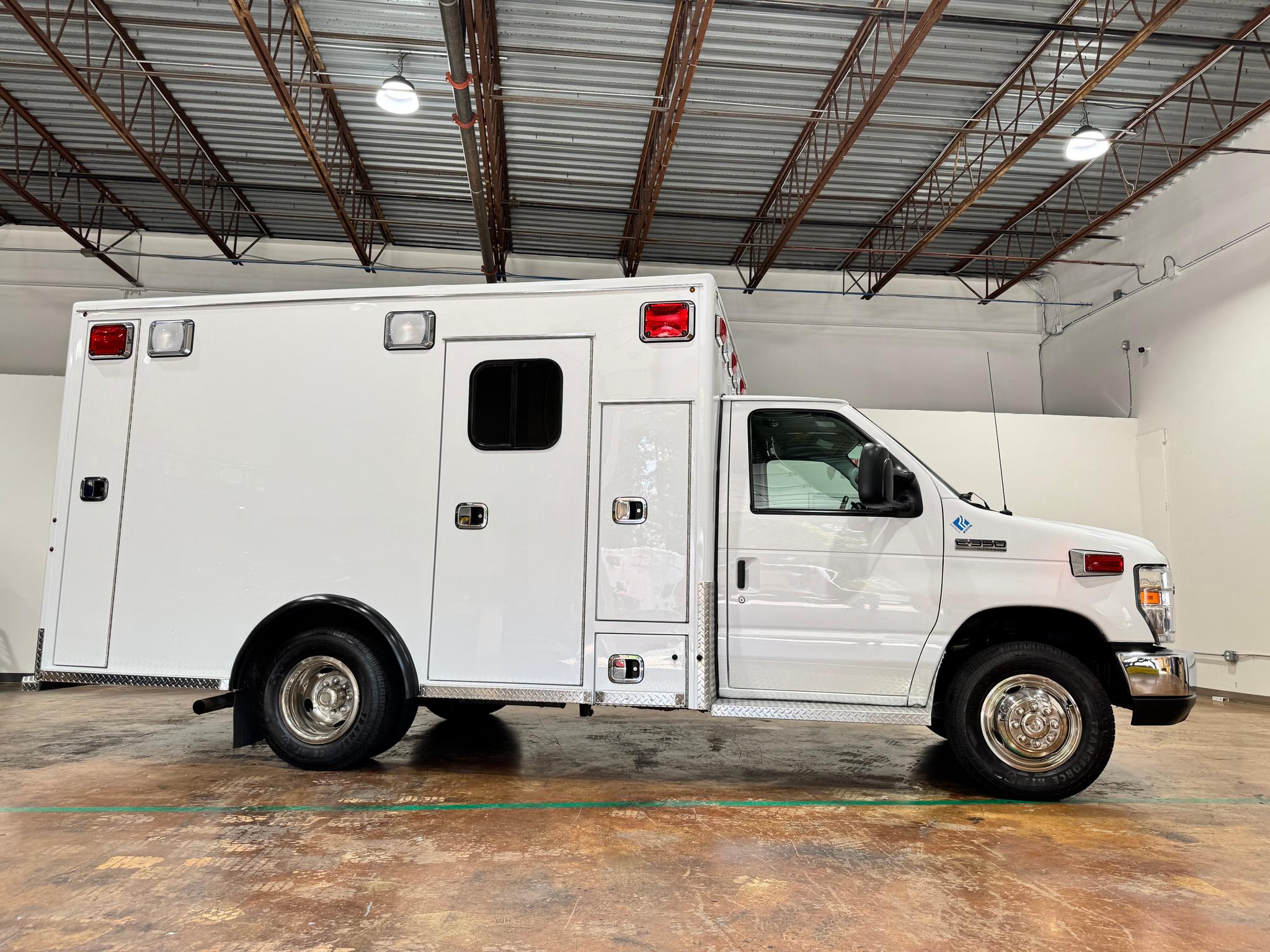 2017 Road Rescue Ford Type III Ambulance - image 2