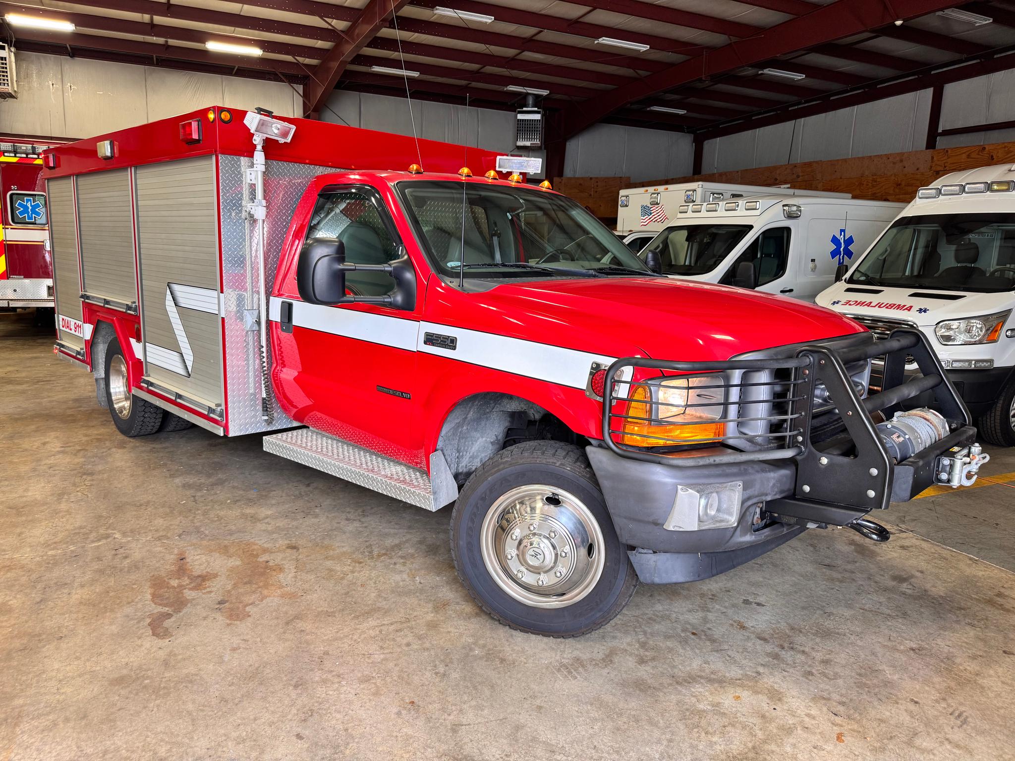 2001 Summit Ford Medium Rescue - image 3