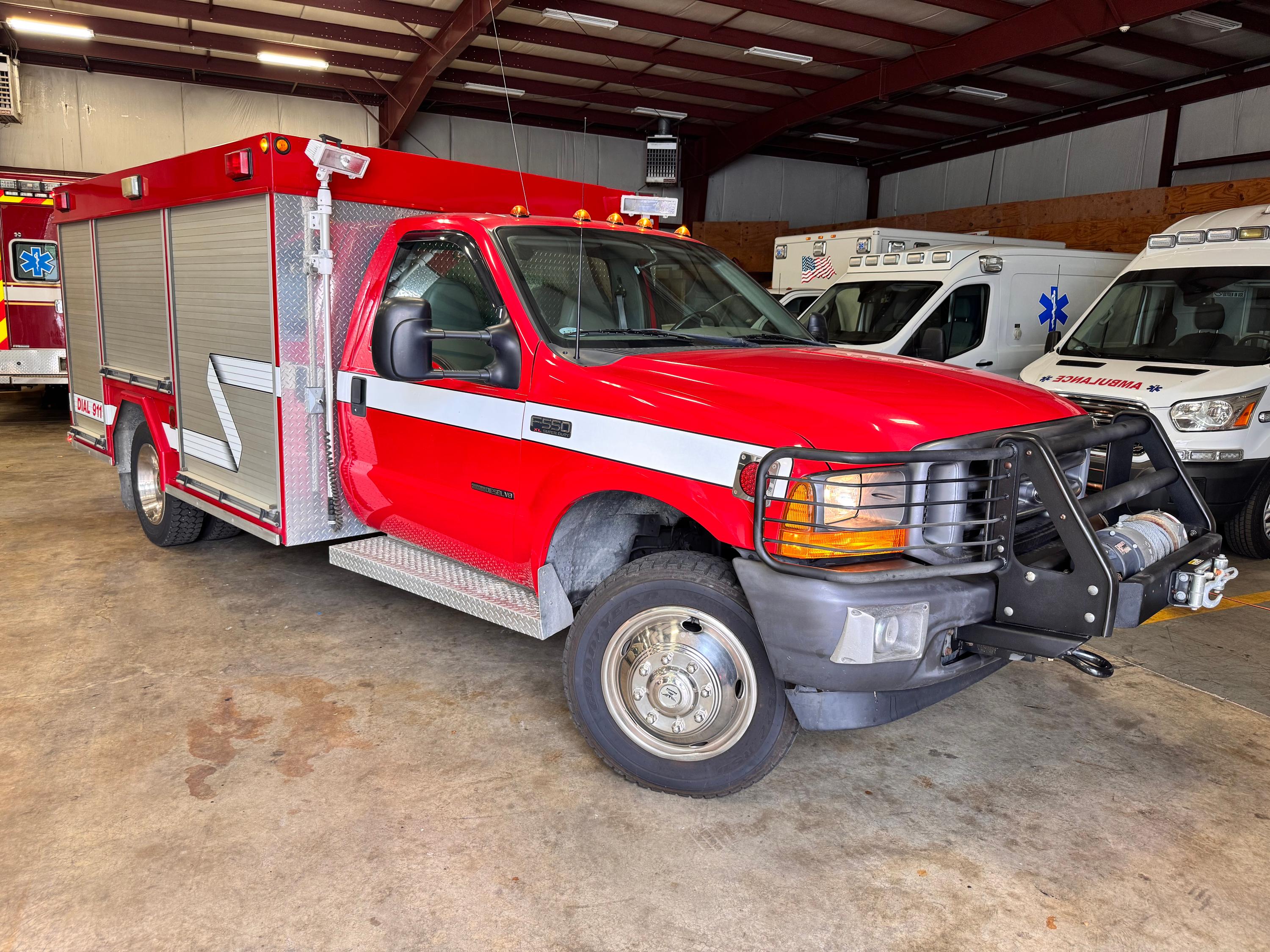 2001 Summit Ford Medium Rescue - image 3