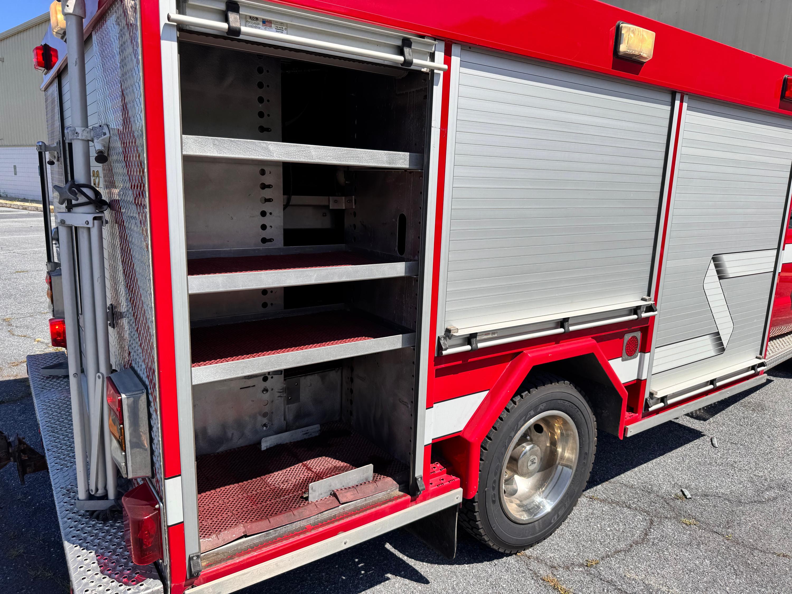 2001 Summit Ford Medium Rescue - image 32