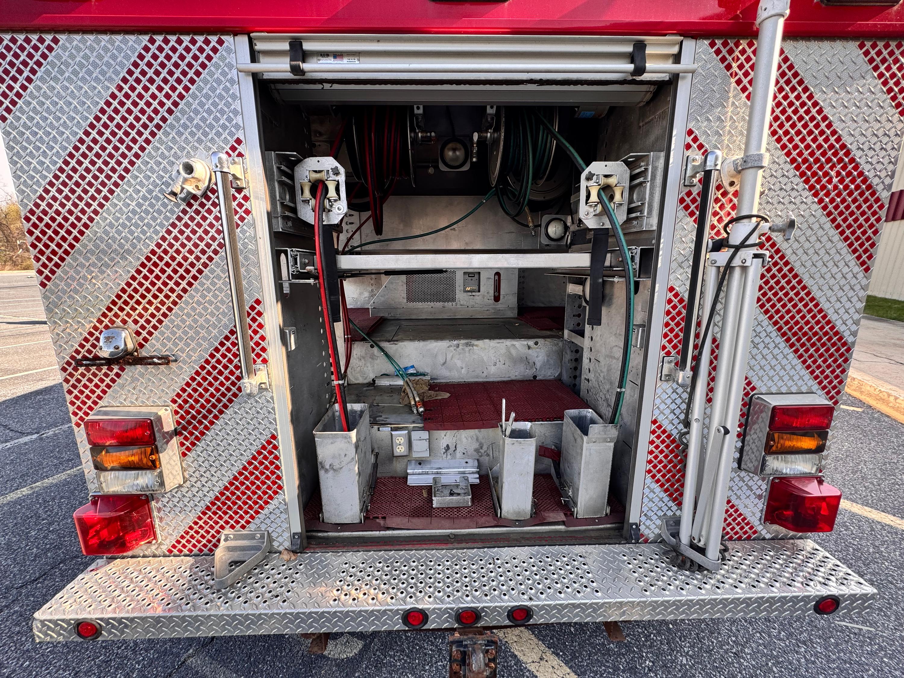 2001 Summit Ford Medium Rescue - image 43