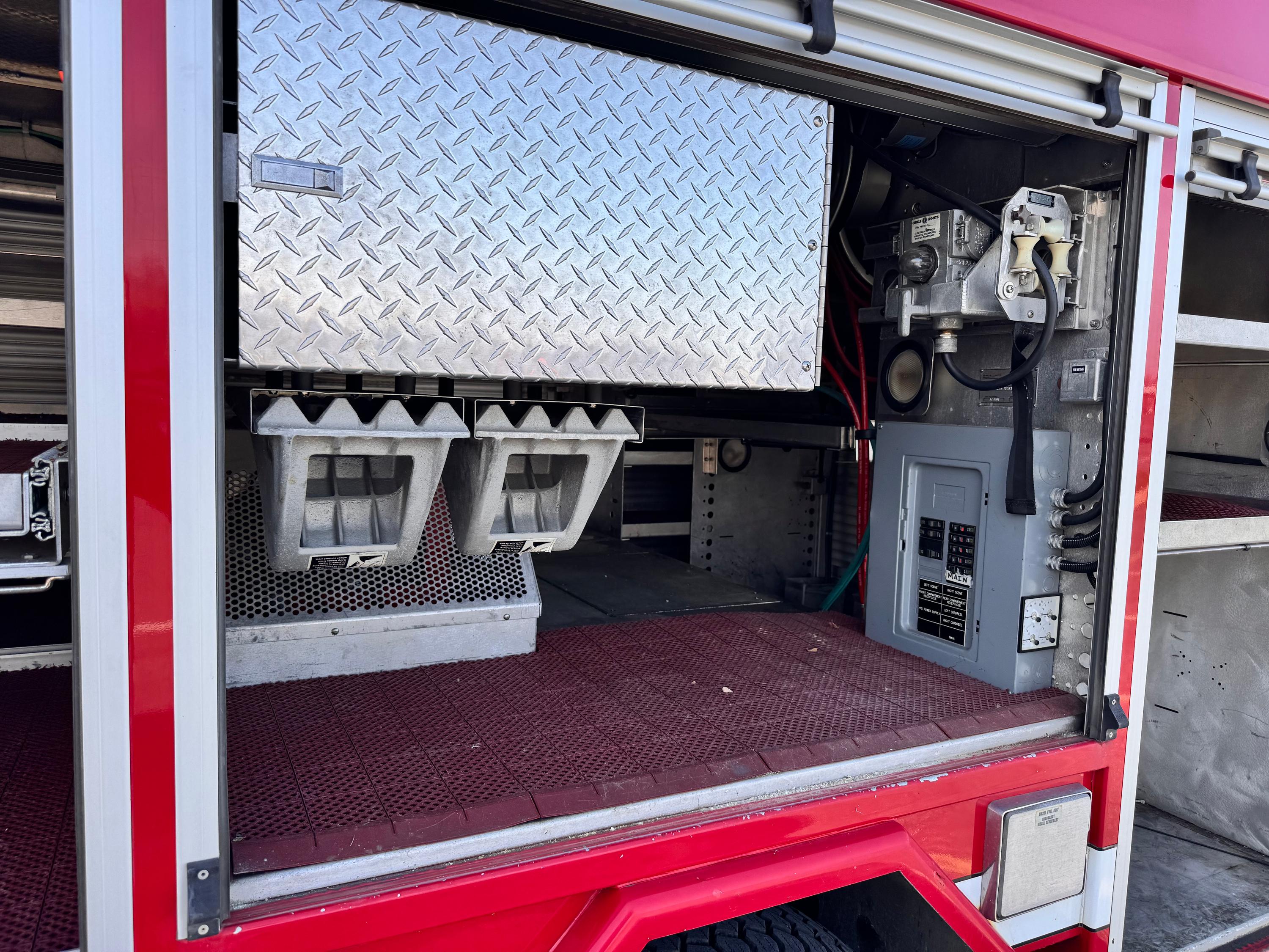 2001 Summit Ford Medium Rescue - image 49