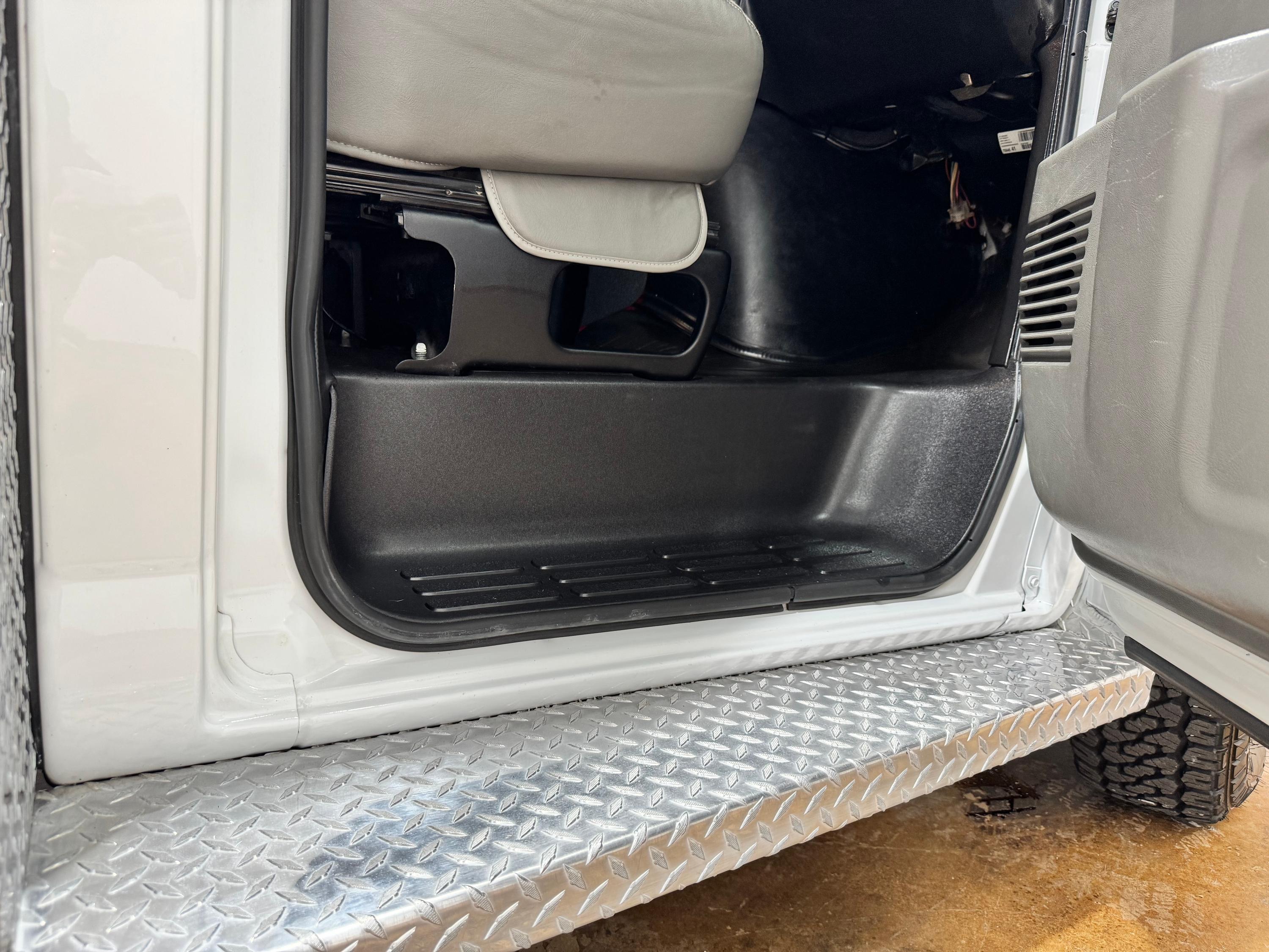 2015 Braun Chevrolet Type III Ambulance - image 23