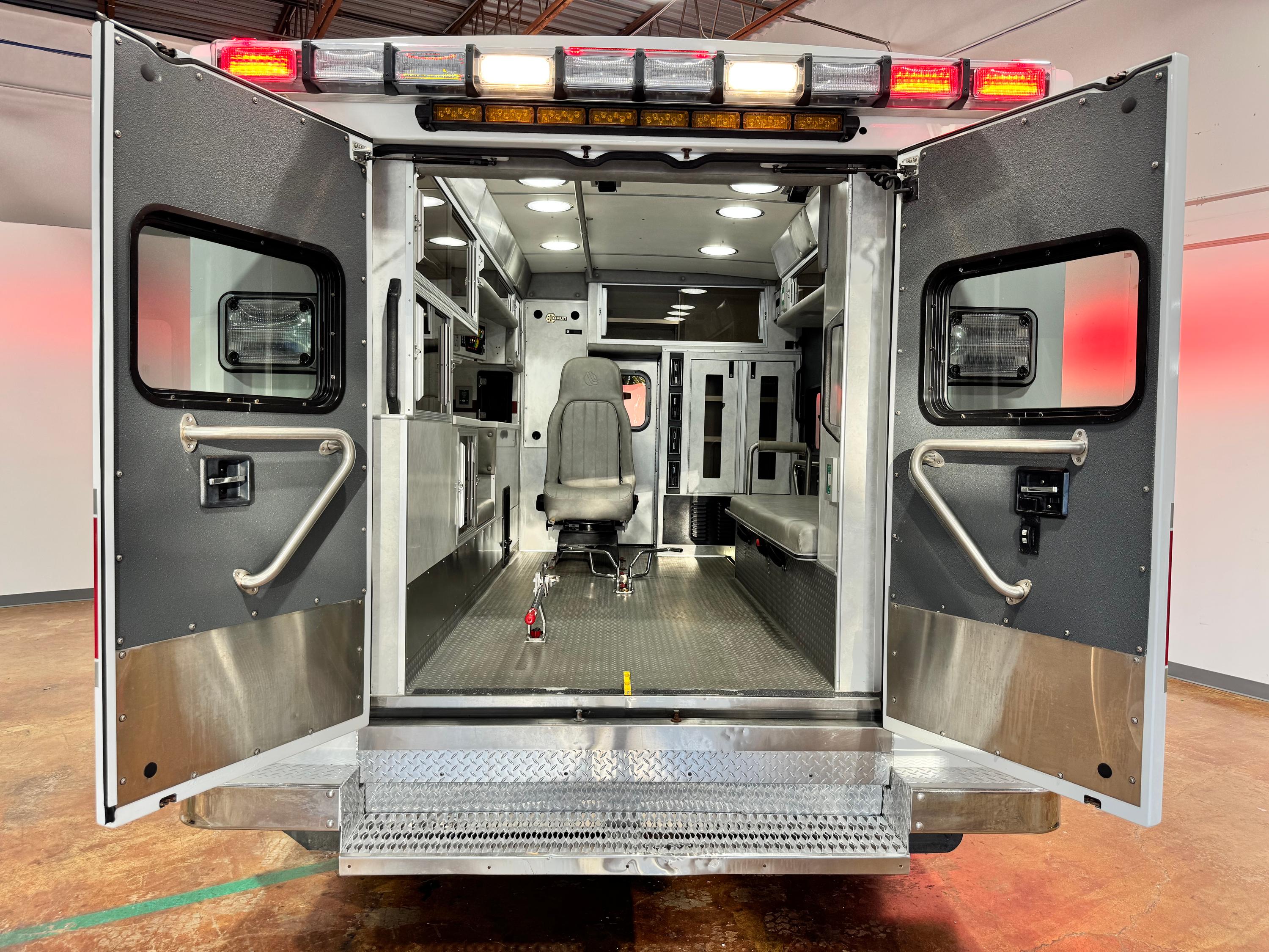 2015 Braun Chevrolet Type III Ambulance - image 41