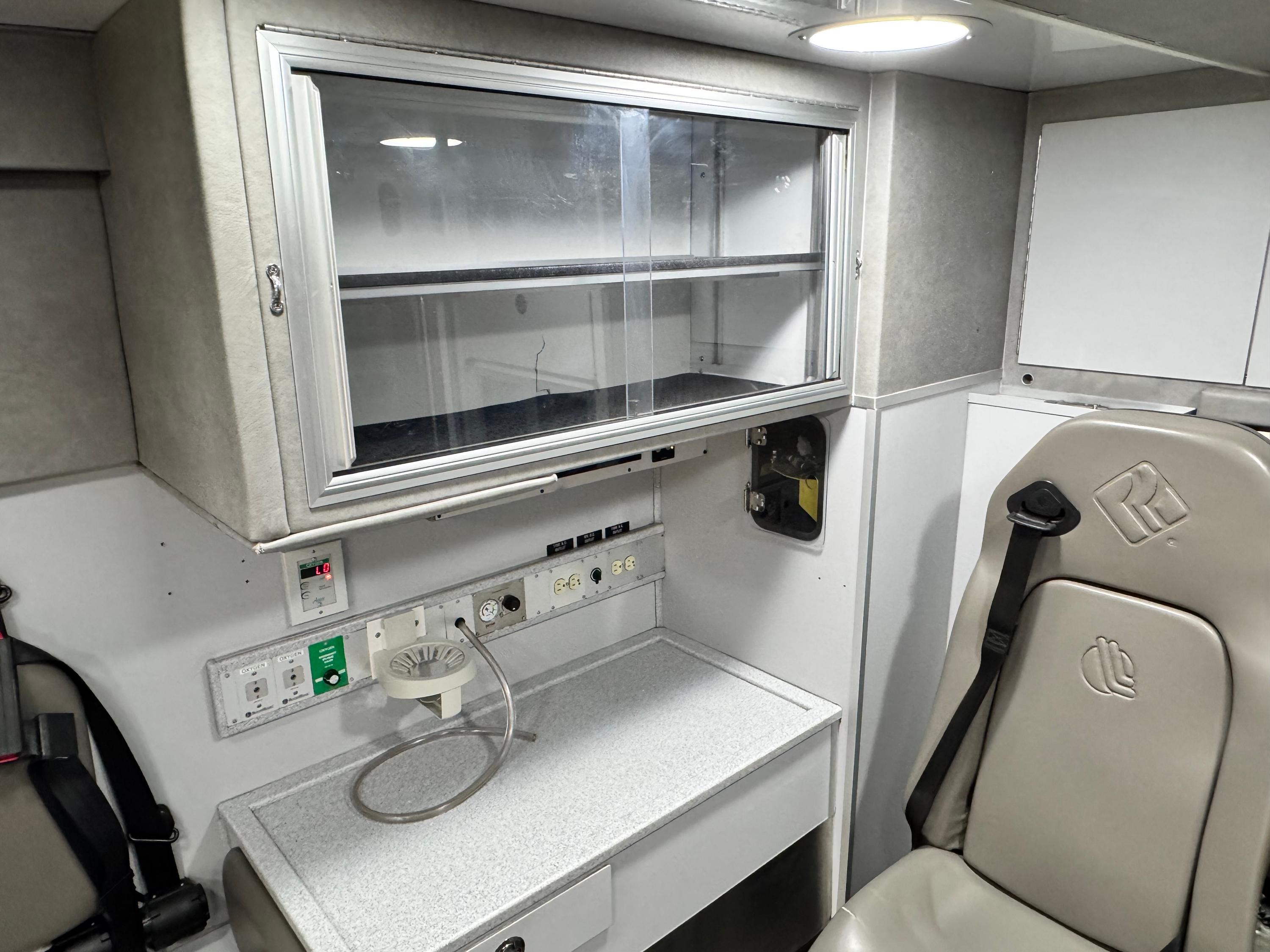 2017 Road Rescue Ford Type III Ambulance - image 22