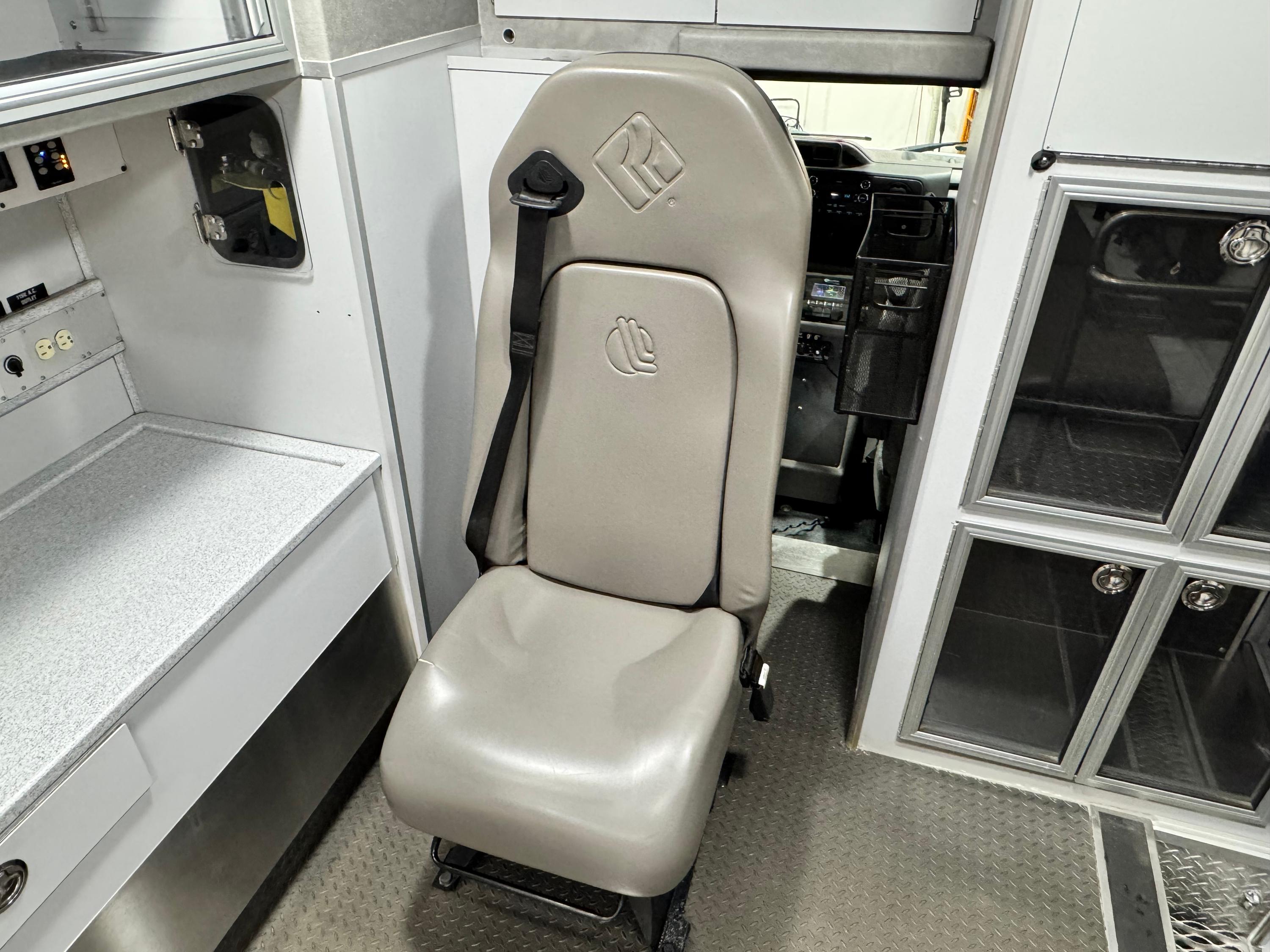 2017 Road Rescue Ford Type III Ambulance - image 21