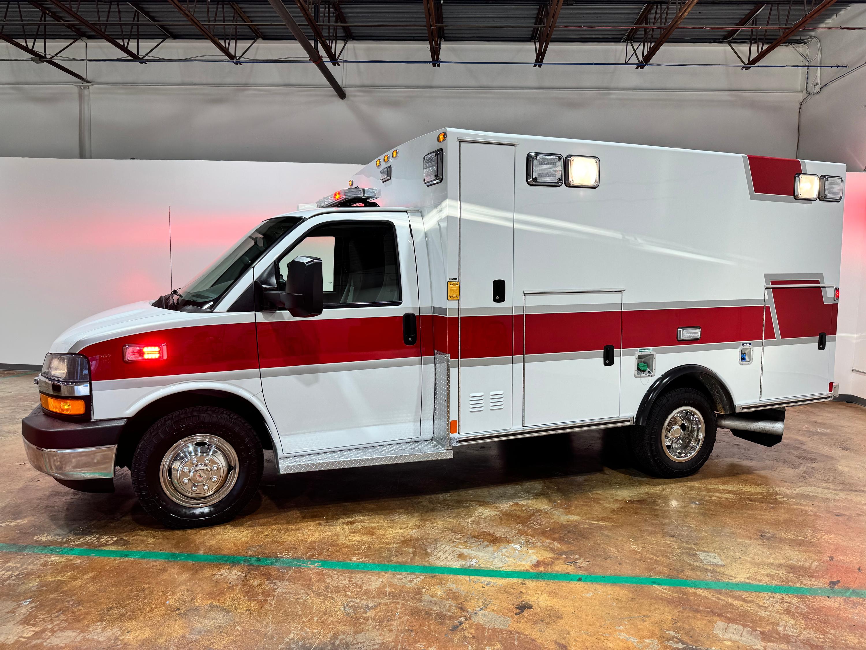 2015 Braun Chevrolet Type III Ambulance - image 3